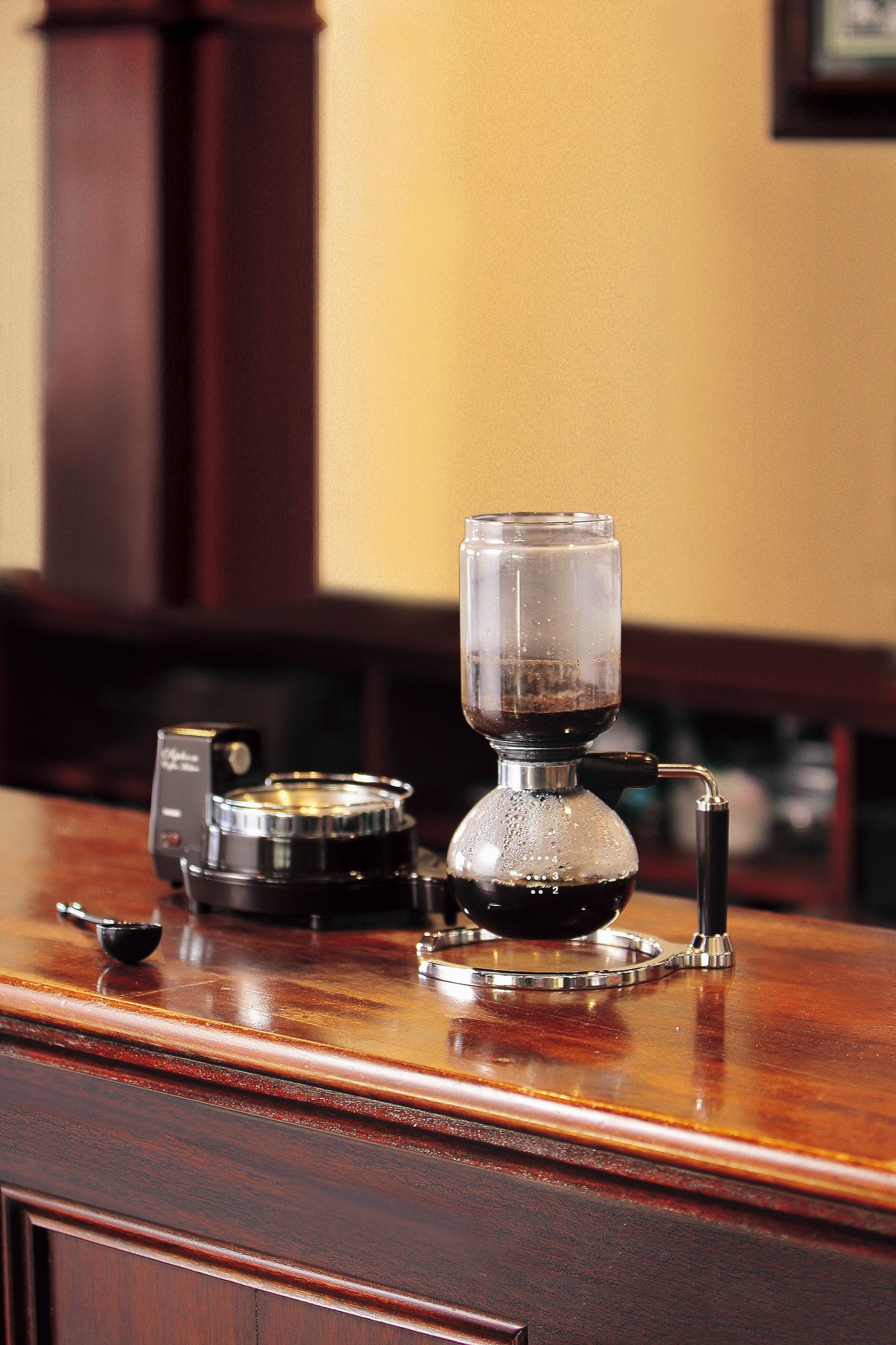 Twinbird CM-D853BR Siphon Coffee Maker - Dark Brown | Vintage Style Stovetop Brewer for Home, Office & Cafe | Perfect for Pour Over & Specialty Coffee Lovers