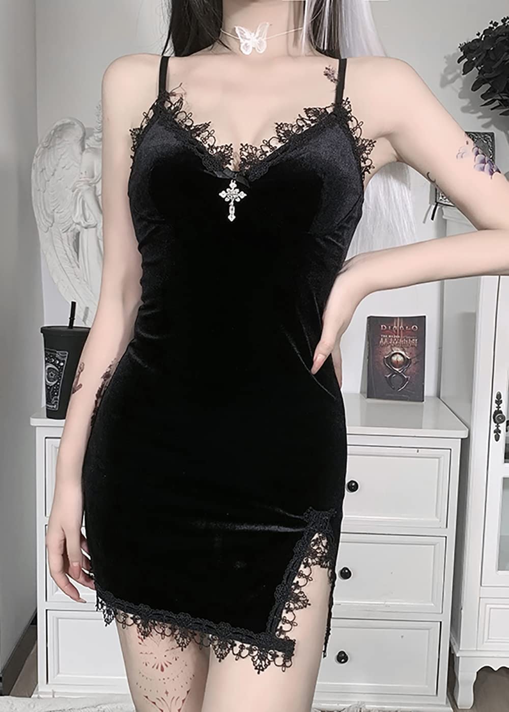 TSMNZMU Gothic Mini Dress for Women - Velvet Sleeveless Lolita Dress | Emo Grunge Punk Style | Sexy Halter Goth Dress for Parties, Concerts & Halloween Costume