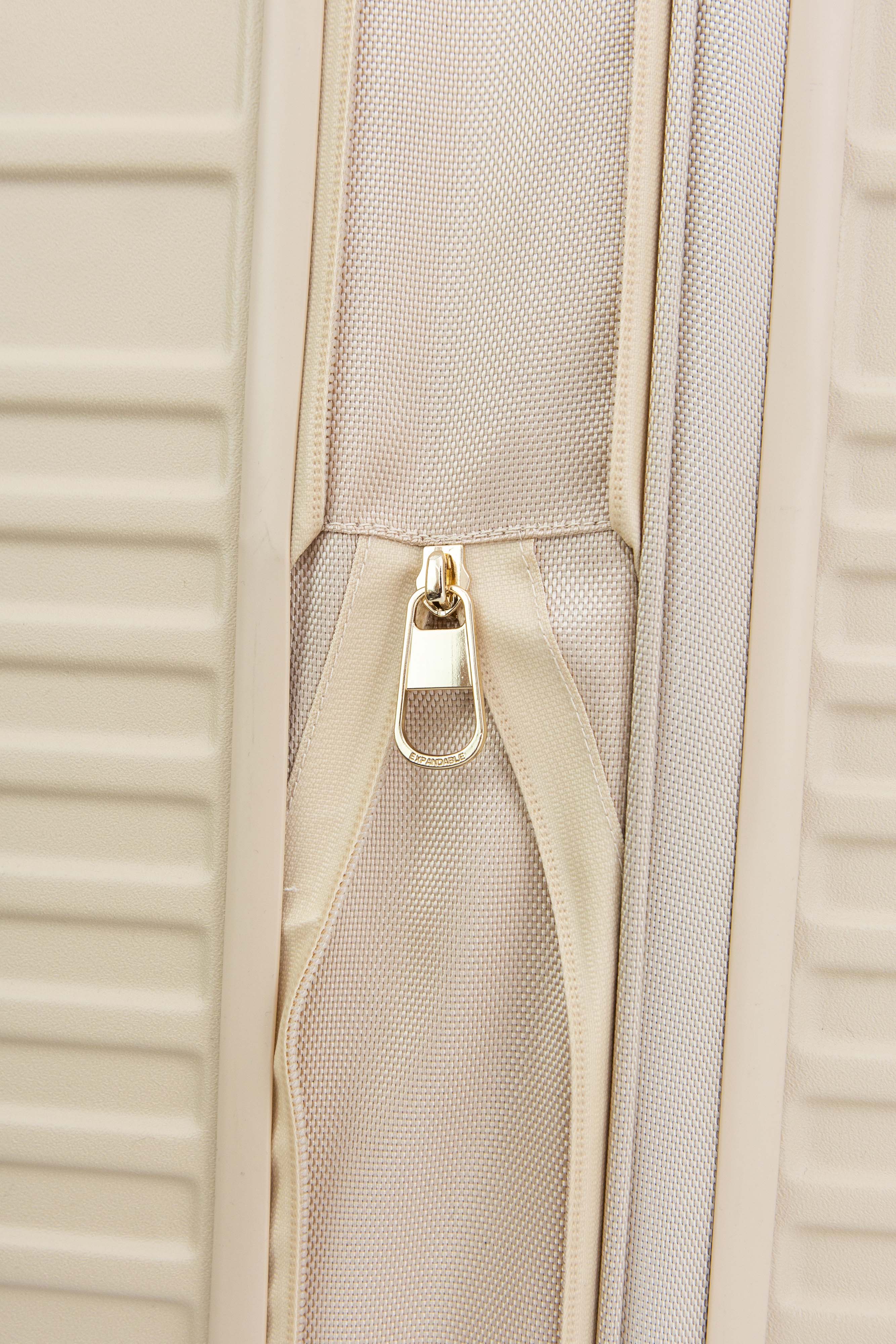 Large Beige Check-In Luggage Roller Suitcase - Perfect for Air Travel, Business Trips & Vacation Packing