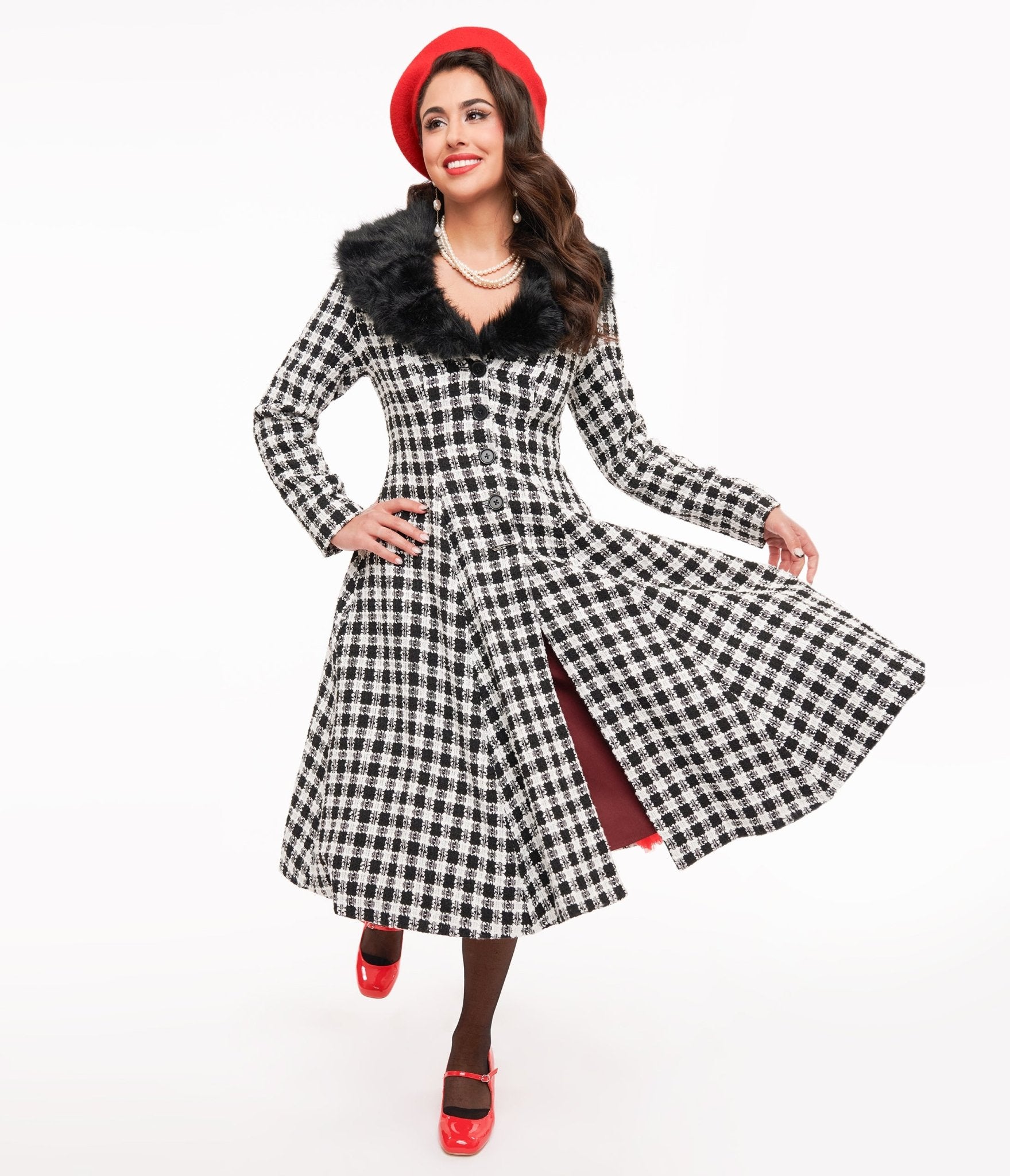 Vintage 1950s Black & White Plaid Swing Coat with Black Fur Trim - Retro 50s Style Winter Coat for Women, Perfect for Holiday Parties & Vintage Fashion Lovers