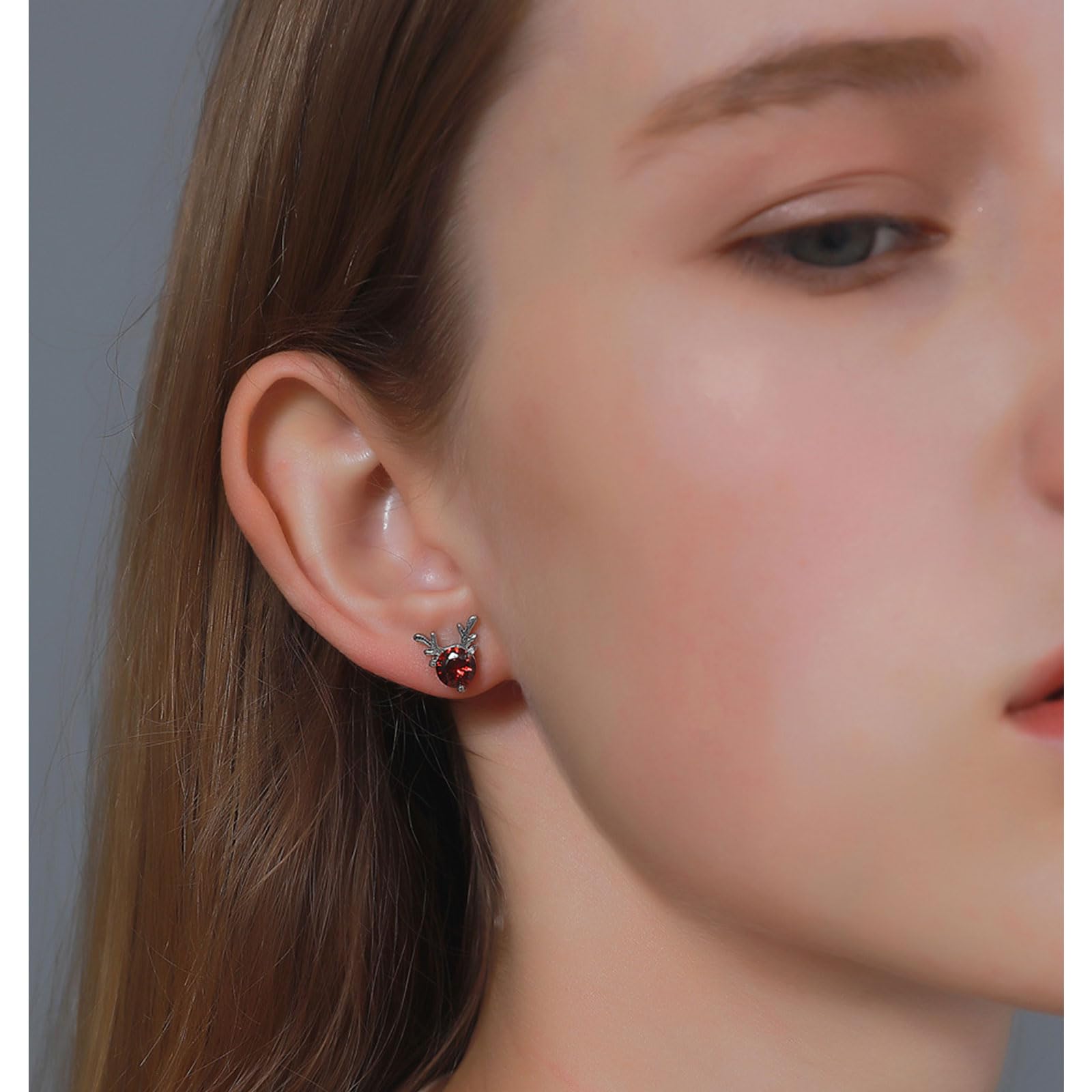Silver Reindeer Stud Earrings for Women – Shiny Cubic Zirconia Christmas Jewelry | Small Deer Earrings for Girls | White Gold Xmas Gift Earrings | Perfect for Holiday Parties & Gift Giving