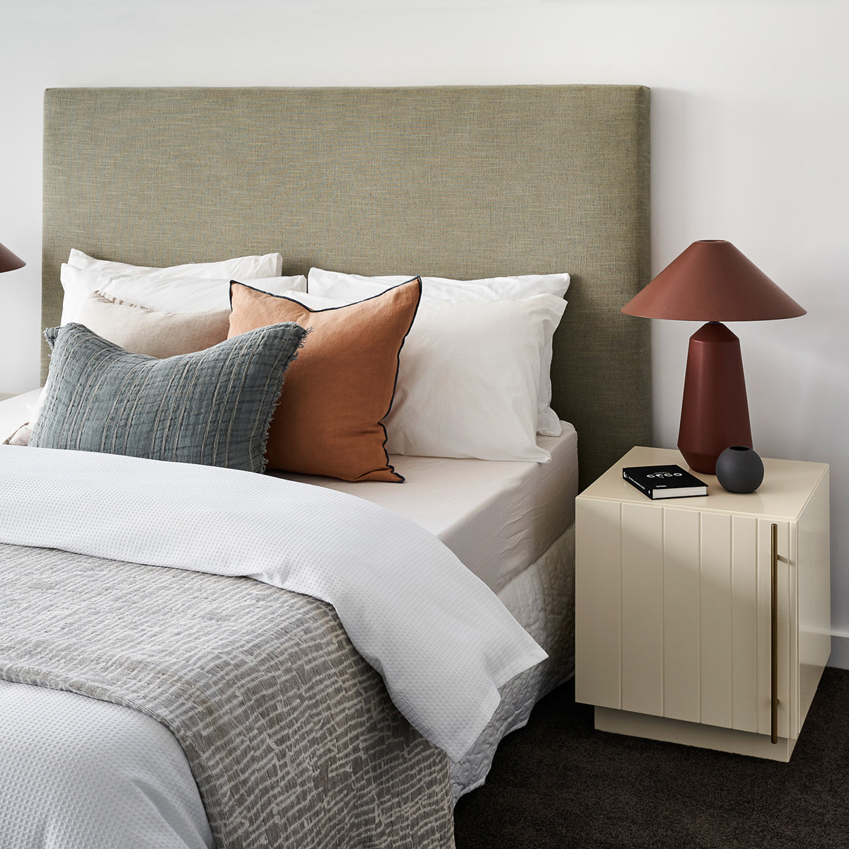 Elora Side Table - Modern End Table with Storage Shelf, Nightstand for Bedroom, Living Room, or Office - Perfect for Small Spaces & Home Decor