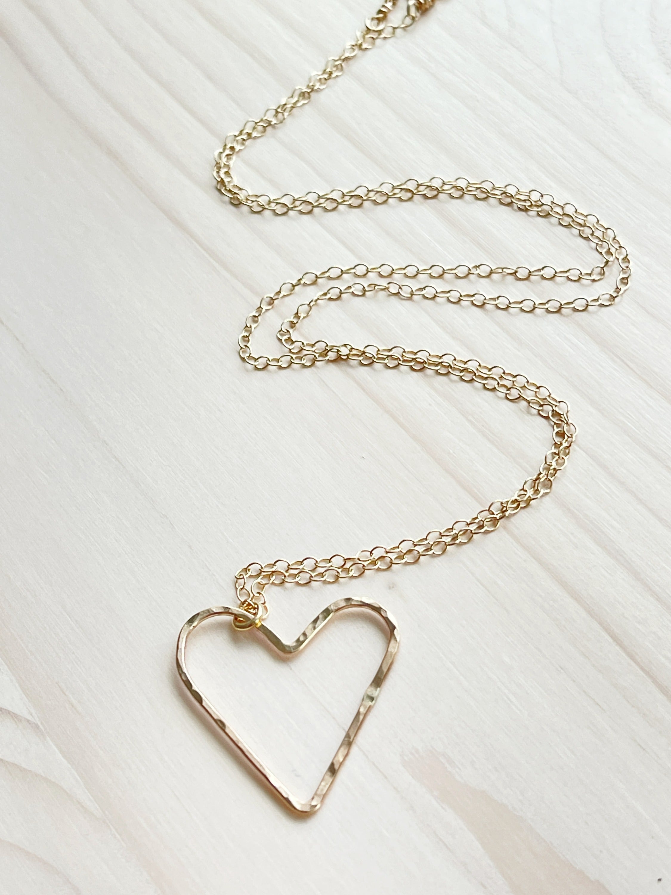 14K Gold Floating Heart Pendant Necklace for Women - Elegant Layering Jewelry Gift for Her - Perfect for Valentine's Day, Anniversary & Everyday Wear