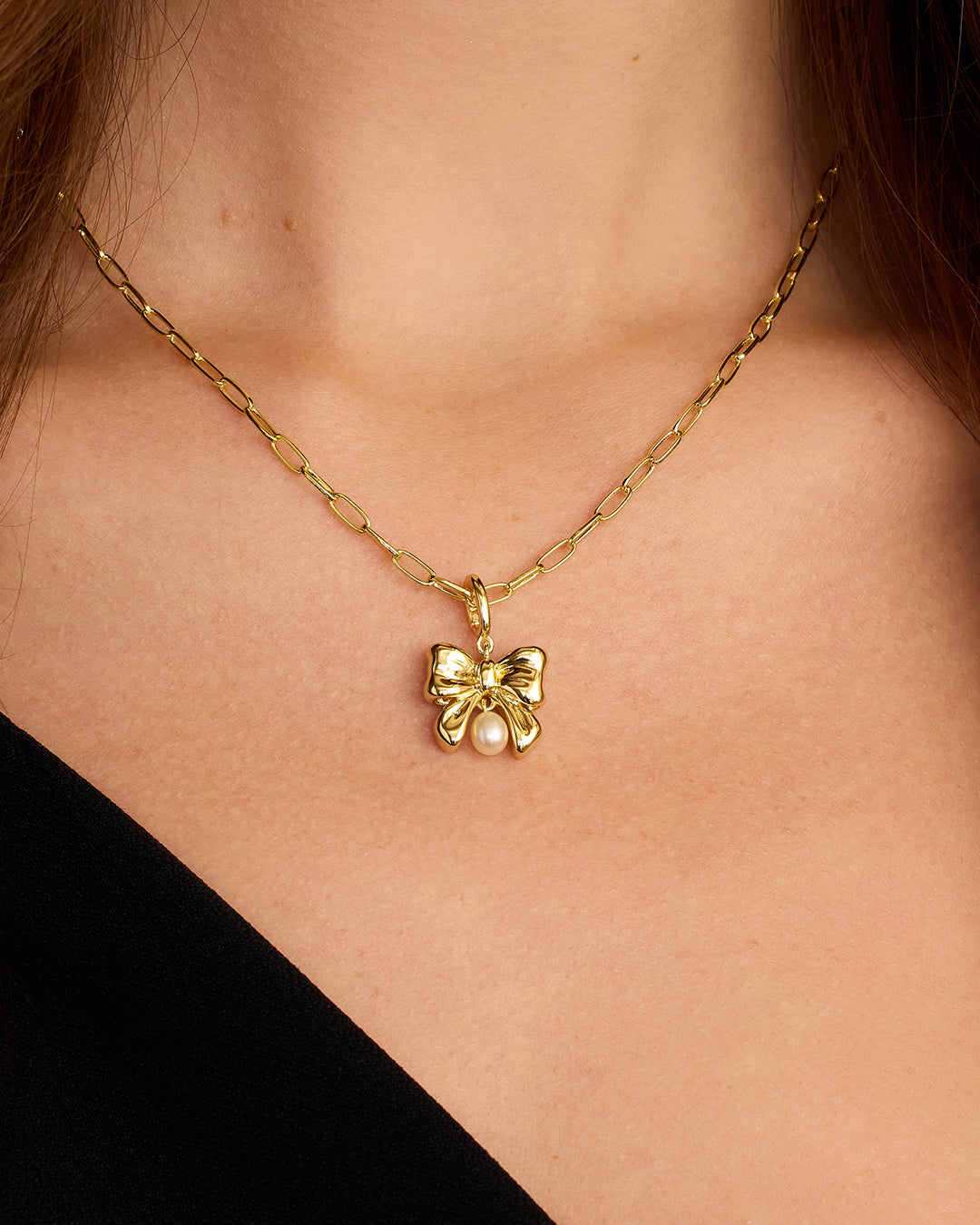 Elegant Bow Pearl Parker Charm - Perfect for Jewelry Making, DIY Crafts, and Gift Giving - Ideal for Necklaces, Bracelets, and Earrings
