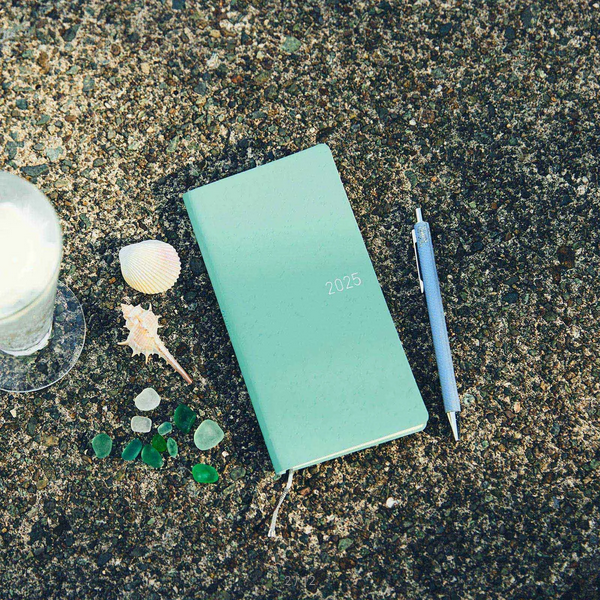 Hobonichi Techo 2025 Planner - Vanilla Soda Weeks Softcover, Weekly Horizontal Layout, English Edition (January Start, Monday Start) | Perfect for Journaling, Productivity & Daily Planning