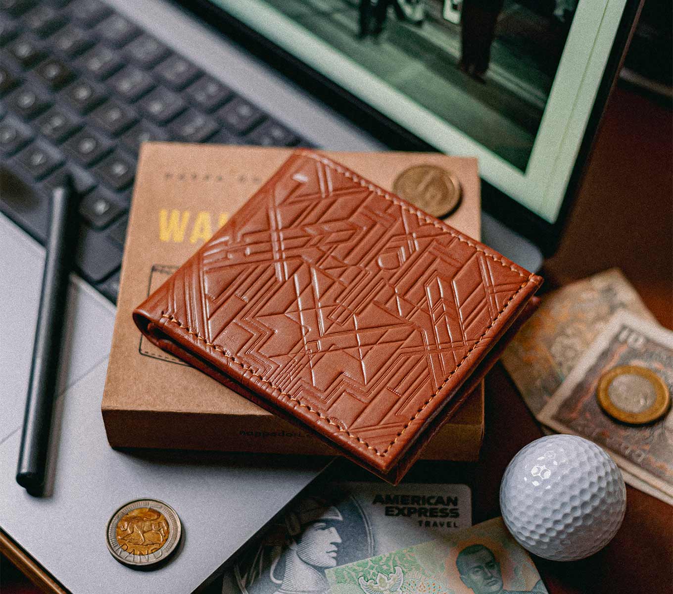 Stylish Gatsby Leather Wallet for Men - Slim RFID Blocking Bifold Wallet with Money Clip - Perfect for Everyday Use, Travel & Business