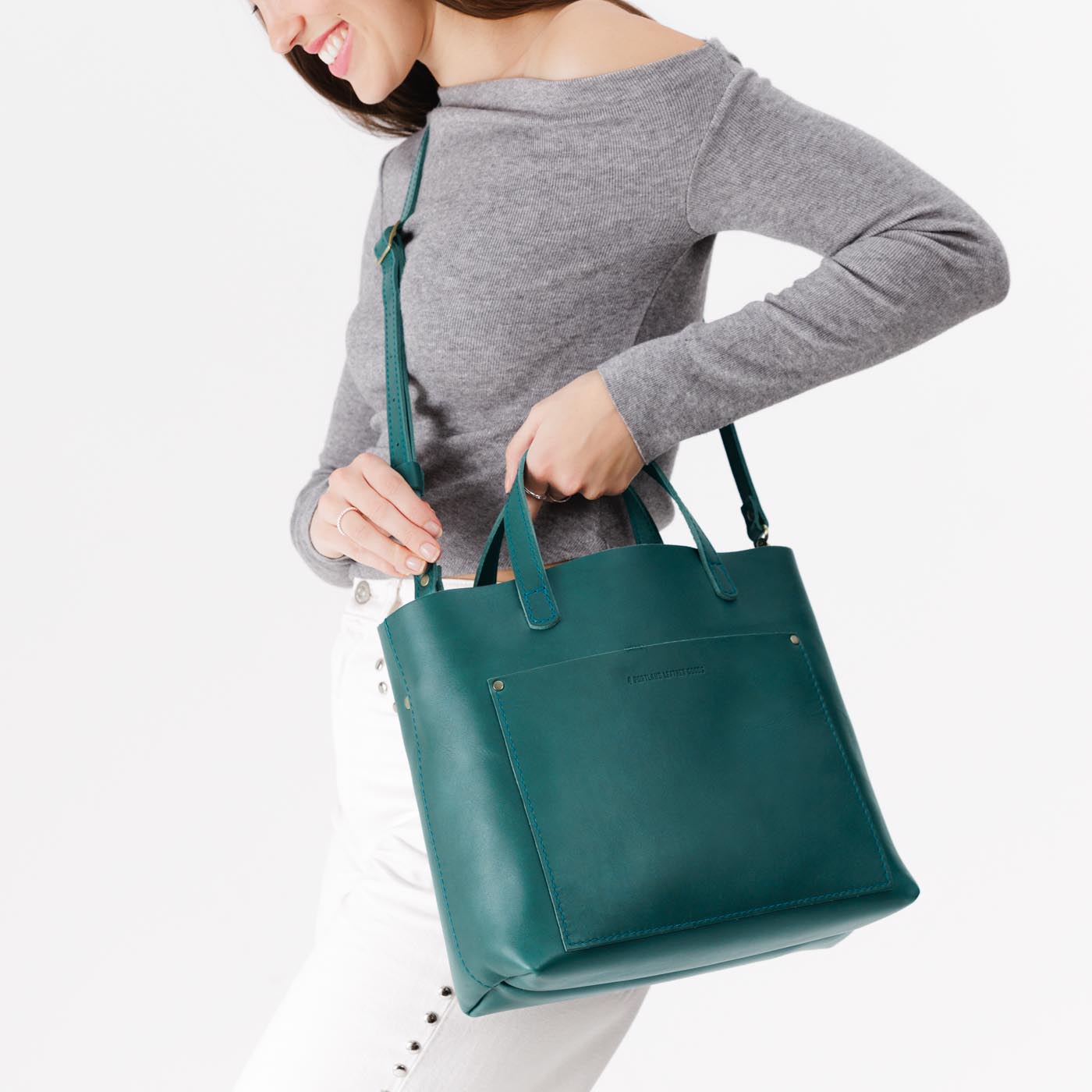 Stylish Medium Crossbody Tote Bag for Women - Fashionable Shoulder Purse with Adjustable Strap, Perfect for Work, Travel & Daily Use