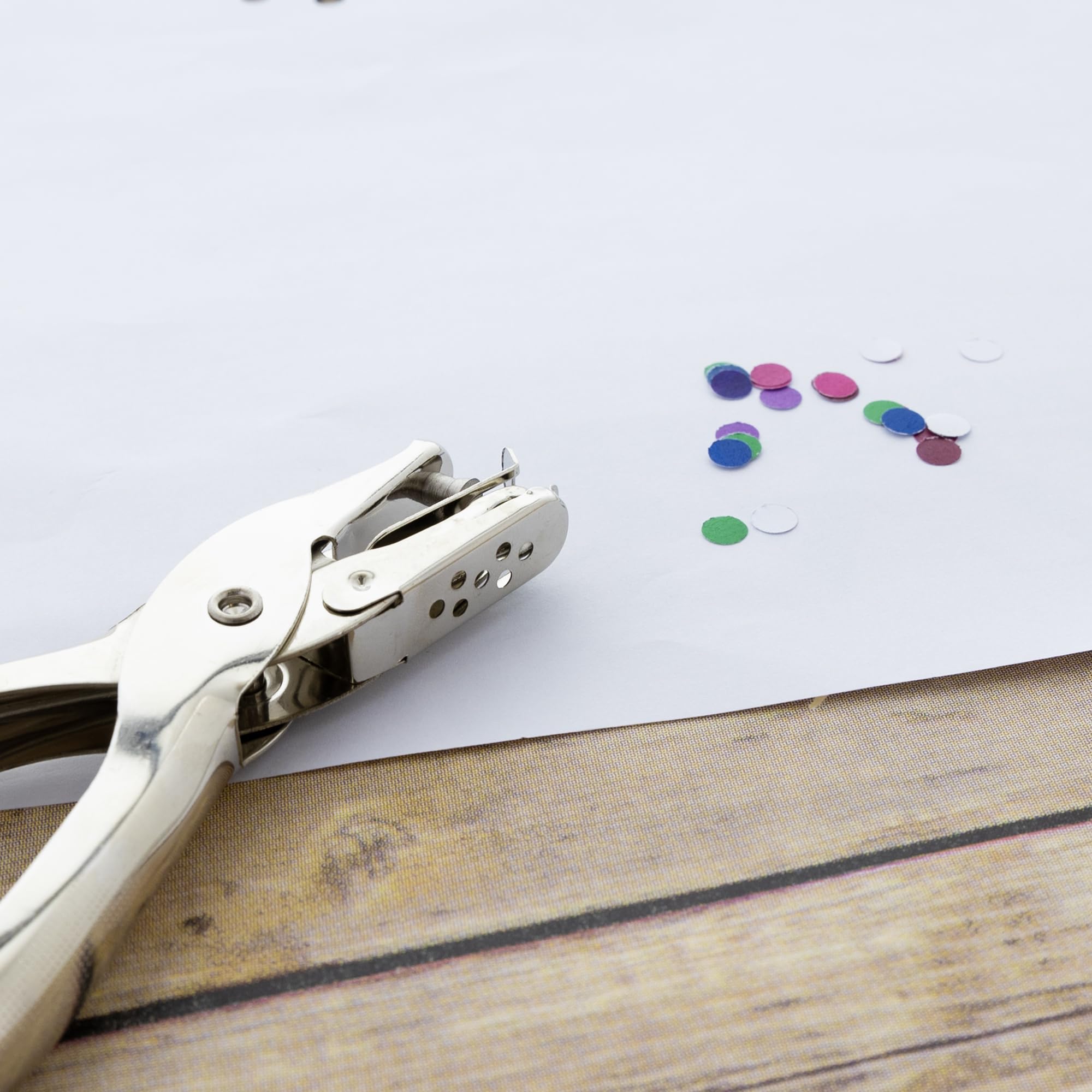 Premium BAZIC 3-Hole Punch 1/4