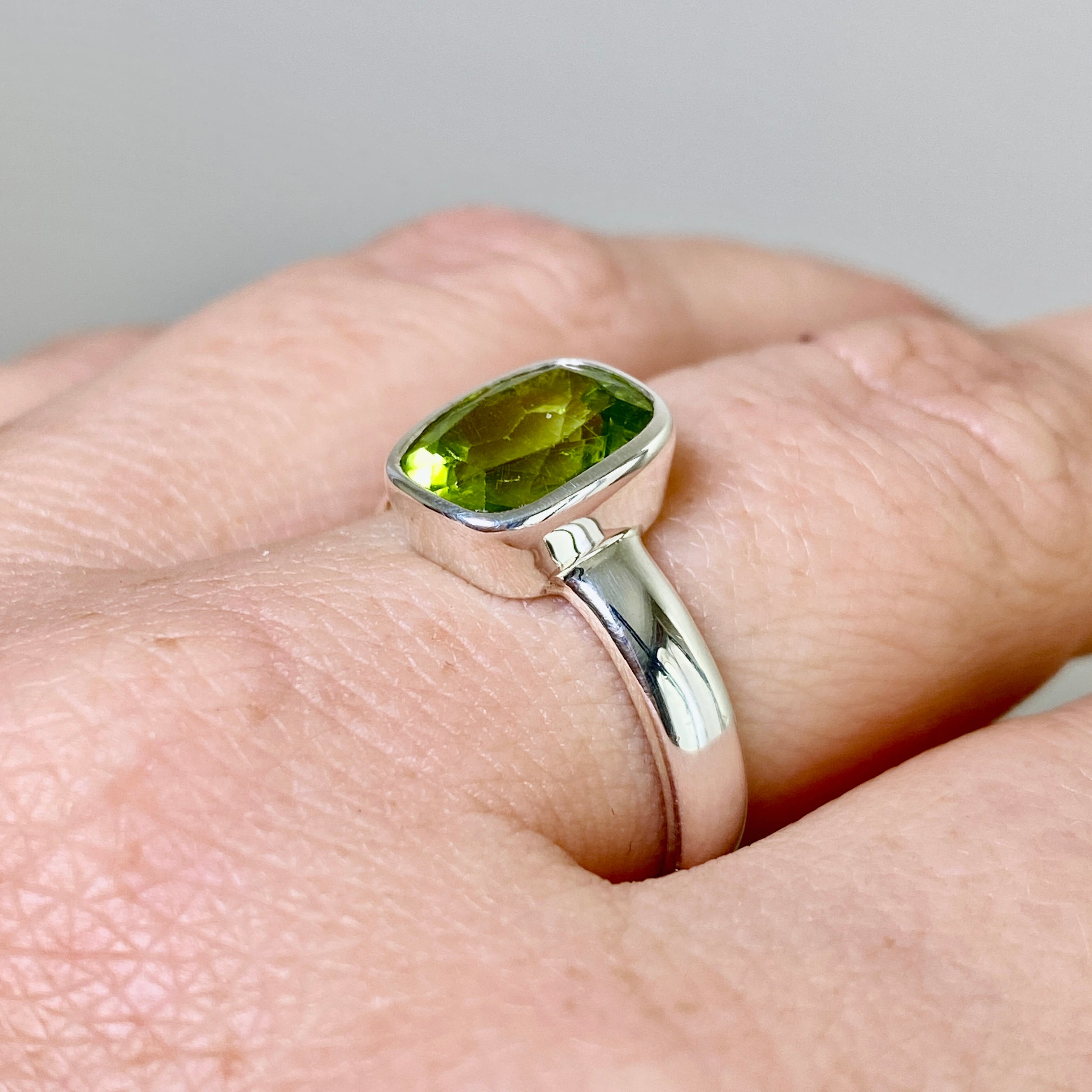 Peridot Rectangular Faceted Ring - Size 8 - PRGJ844 - Elegant Green Gemstone Jewelry for Women, Perfect for Weddings, Parties & Everyday Wear