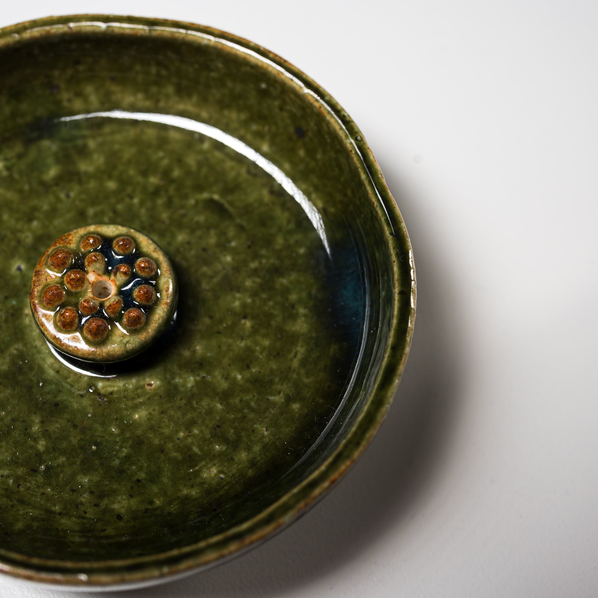 Zoho Kiln Incense Holder - Handcrafted Camellia Green Ceramic Incense Burner for Aromatherapy & Meditation | Japanese Style Home Decor for Zen Spaces, Yoga Rooms & Spiritual Practices