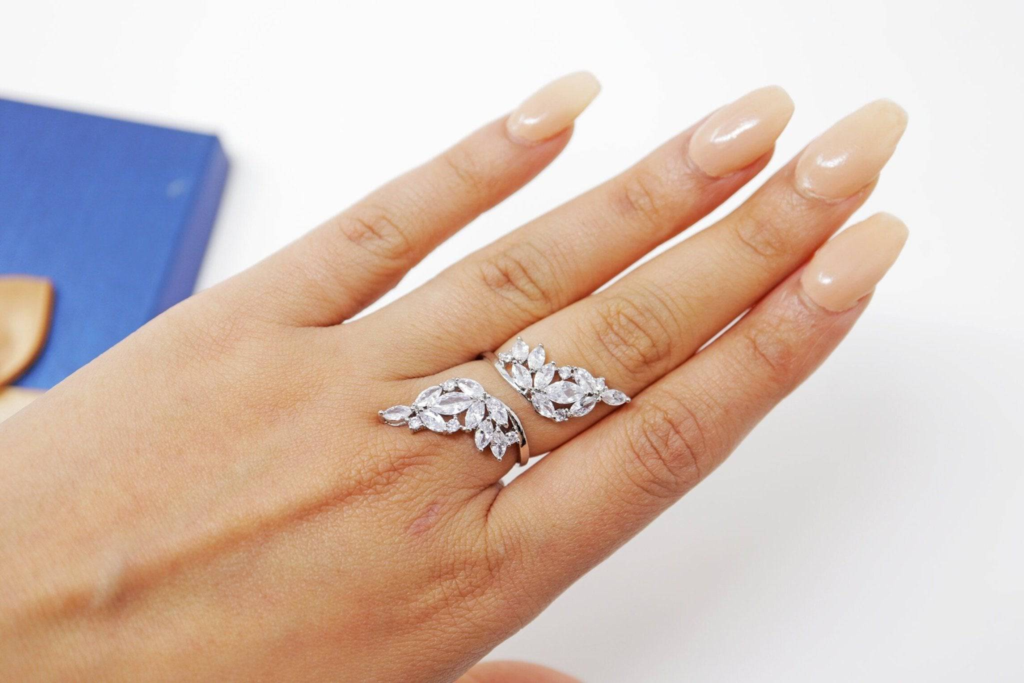 Swarovski Crystal Vine Leaves Diamond Wedding Ring Set - Elegant Bridal Jewelry for Women, Sparkling Statement Accessories for Engagement & Ceremony - Perfect for Brides, Anniversaries & Special Occasions
