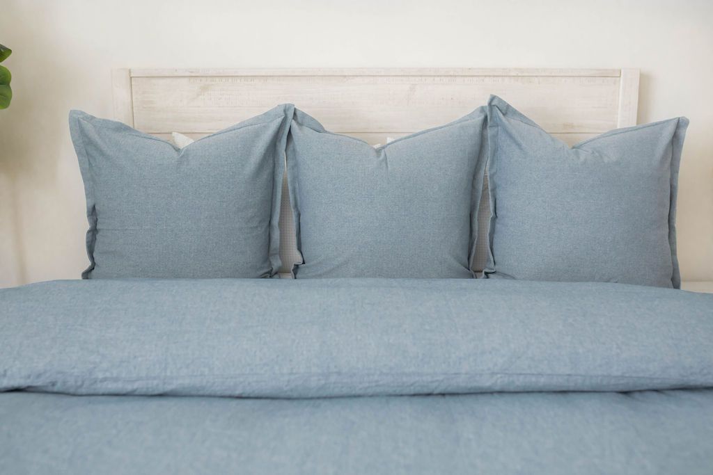 Premium Quinn Duvet Cover Set - Soft & Breathable Bedding for All Seasons - Perfect for Master Bedroom, Guest Room & Dorm Decor
