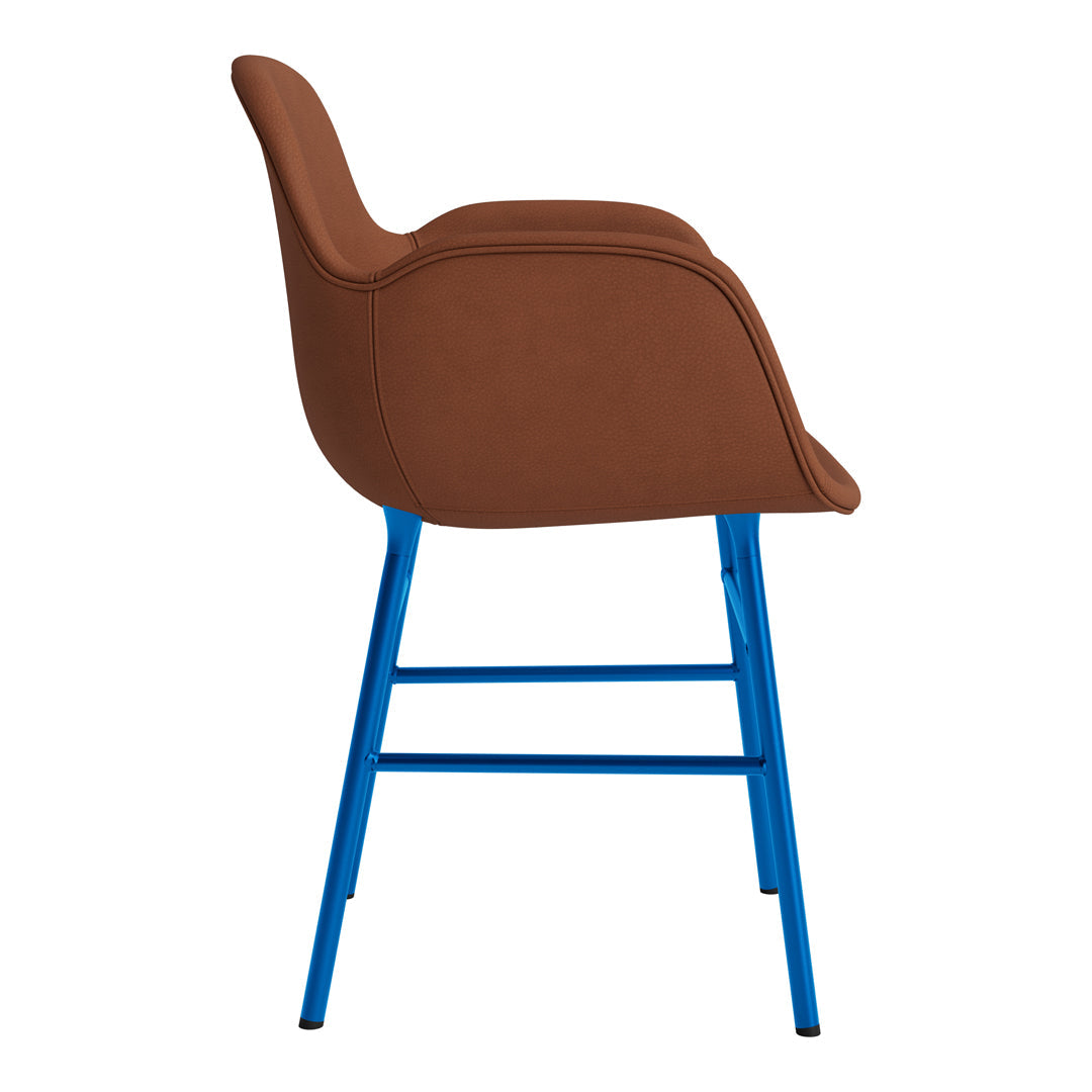Modern Form Armchair with Sturdy Metal Legs & Premium Upholstery - Perfect for Living Room, Office or Reading Nook