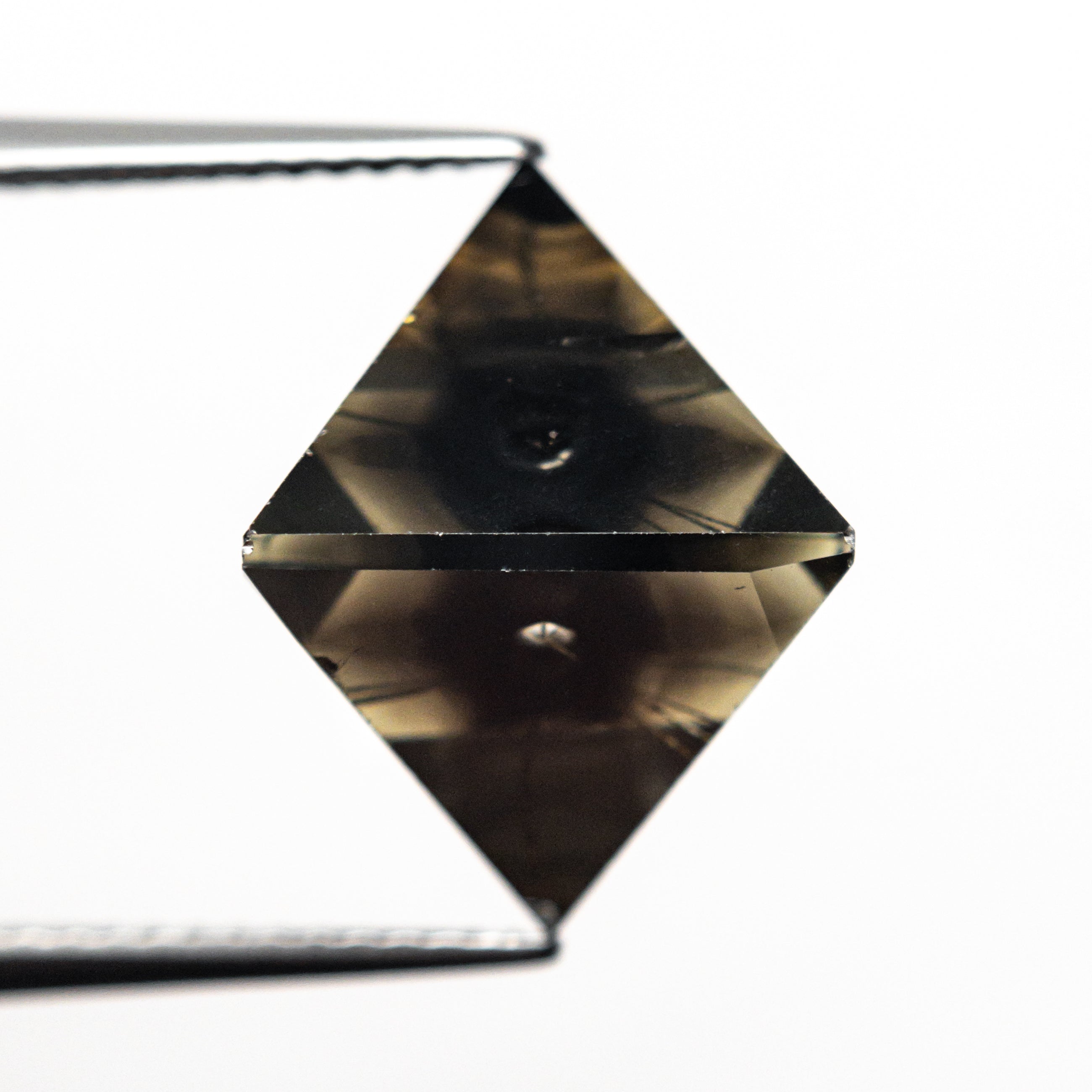 13.23ct Natural Asteriated Octahedron Gemstone - 15.65x11.20x11.55mm Faceted Cut for Jewelry Making, Collectors & Healing Crystals