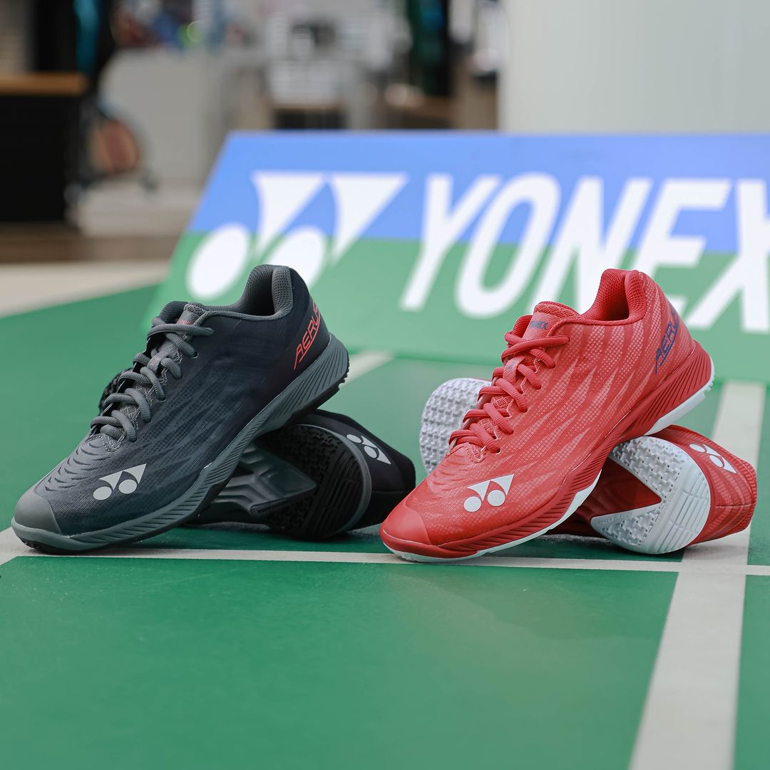Yonex Aerus Z2 Wide Court Shoe for Badminton & Tennis - Dark Gray - Lightweight Performance Shoes for Indoor Sports & Training