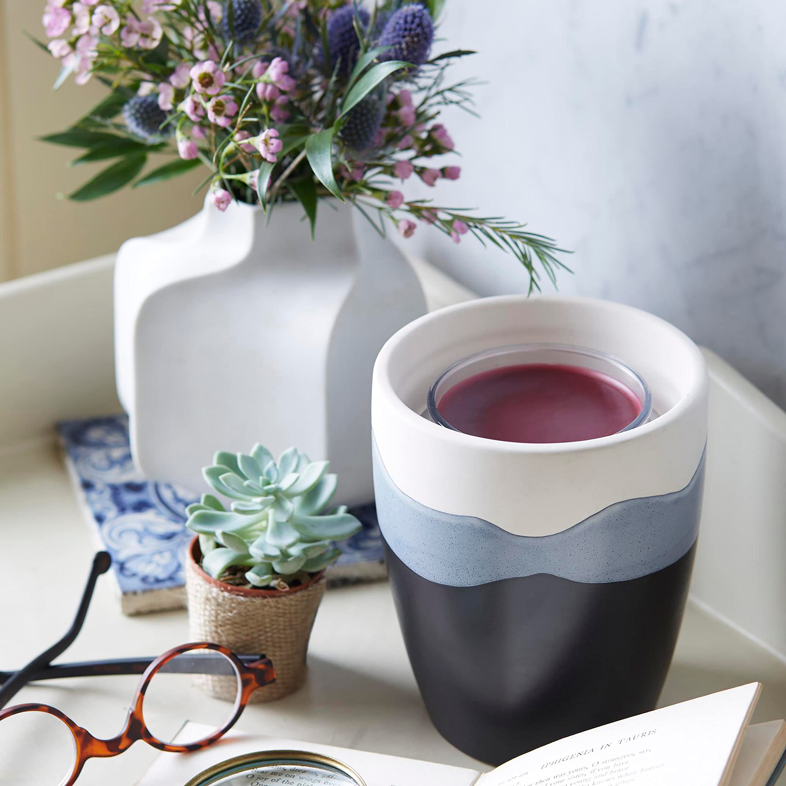 Yankee Candle Melt Cup Scenterpiece™ Home Sweet Home® Scented Wax Melts - Perfect for Living Room, Bedroom & Home Decor Gifts