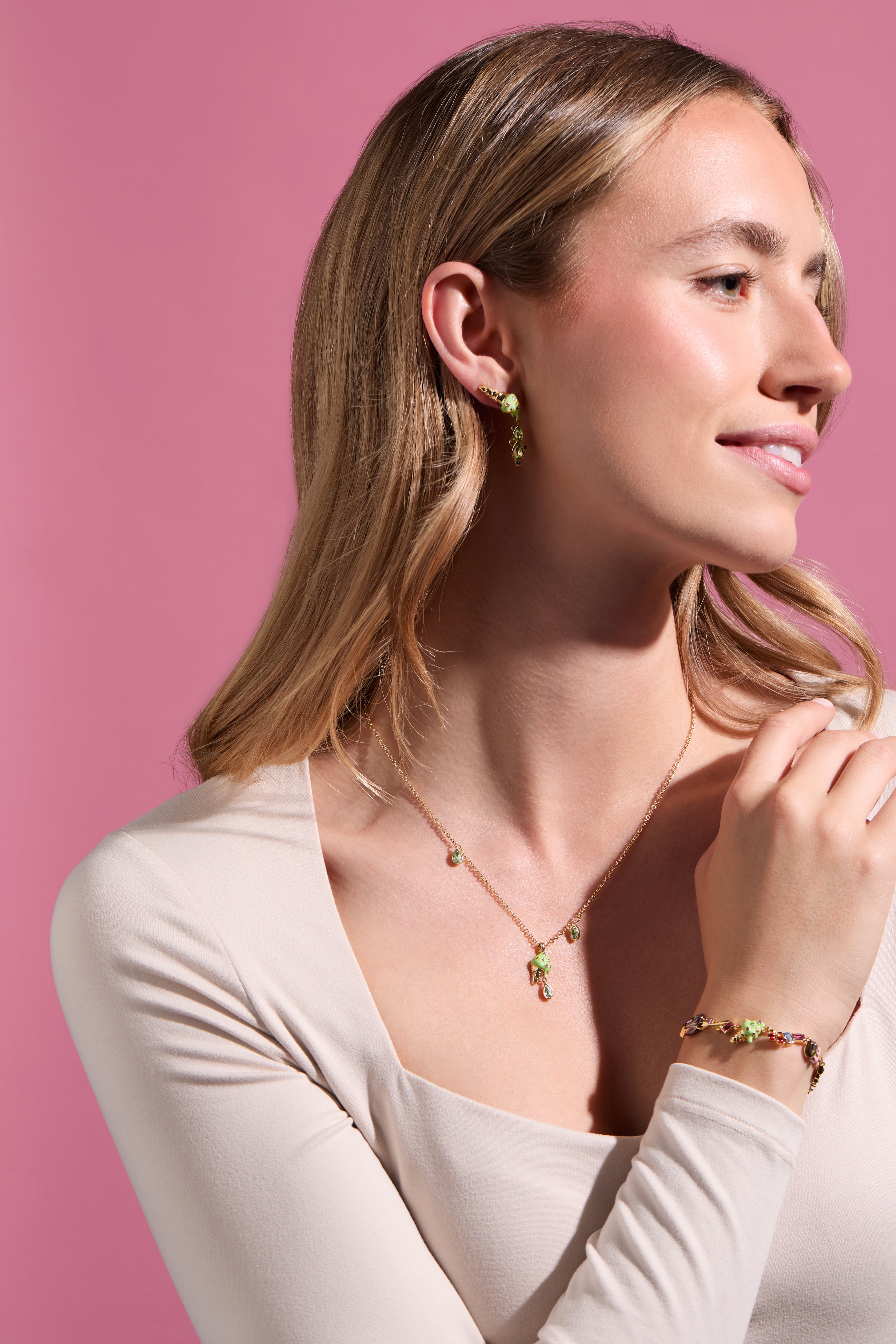 Stylish Ice Cream Pendant Necklace - Cute Summer Jewelry Gift for Women & Girls - Perfect for Beach Parties, Birthdays & Everyday Wear