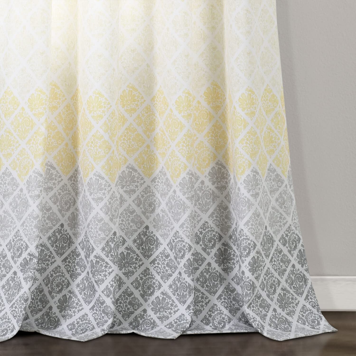 Lush Decor Medallion Ombre Curtain 84x52