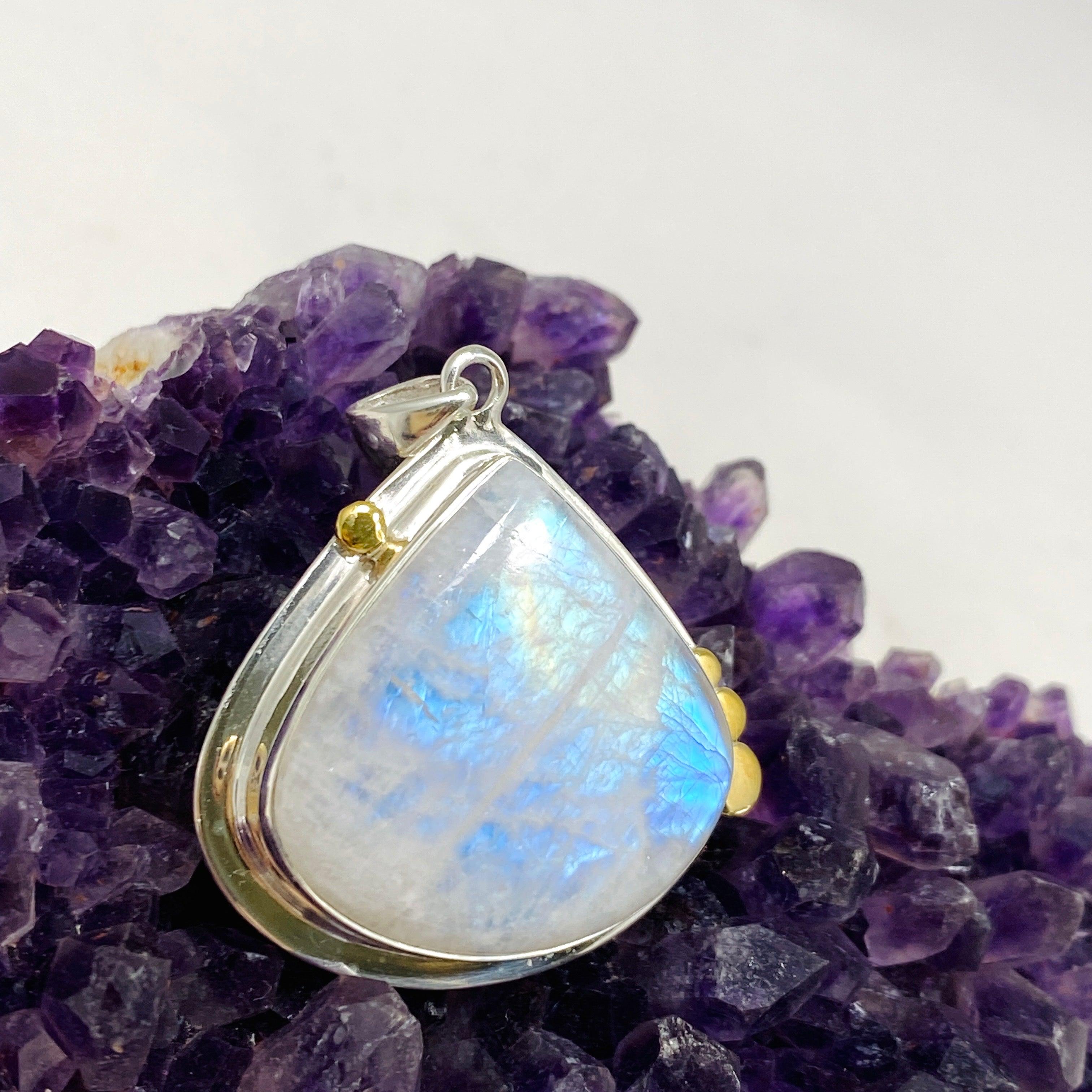 Moonstone Teardrop Pendant Necklace with Brass Detailing - KPGJ4250 | Elegant Boho Jewelry for Women, Perfect for Weddings & Special Occasions