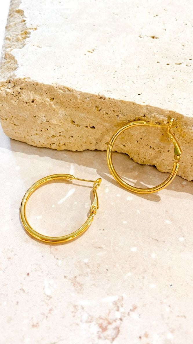 Leni Hoops 14K Gold Plated Earrings for Women - Hypoallergenic & Lightweight Hoop Earrings for Everyday Wear, Parties & Gifts