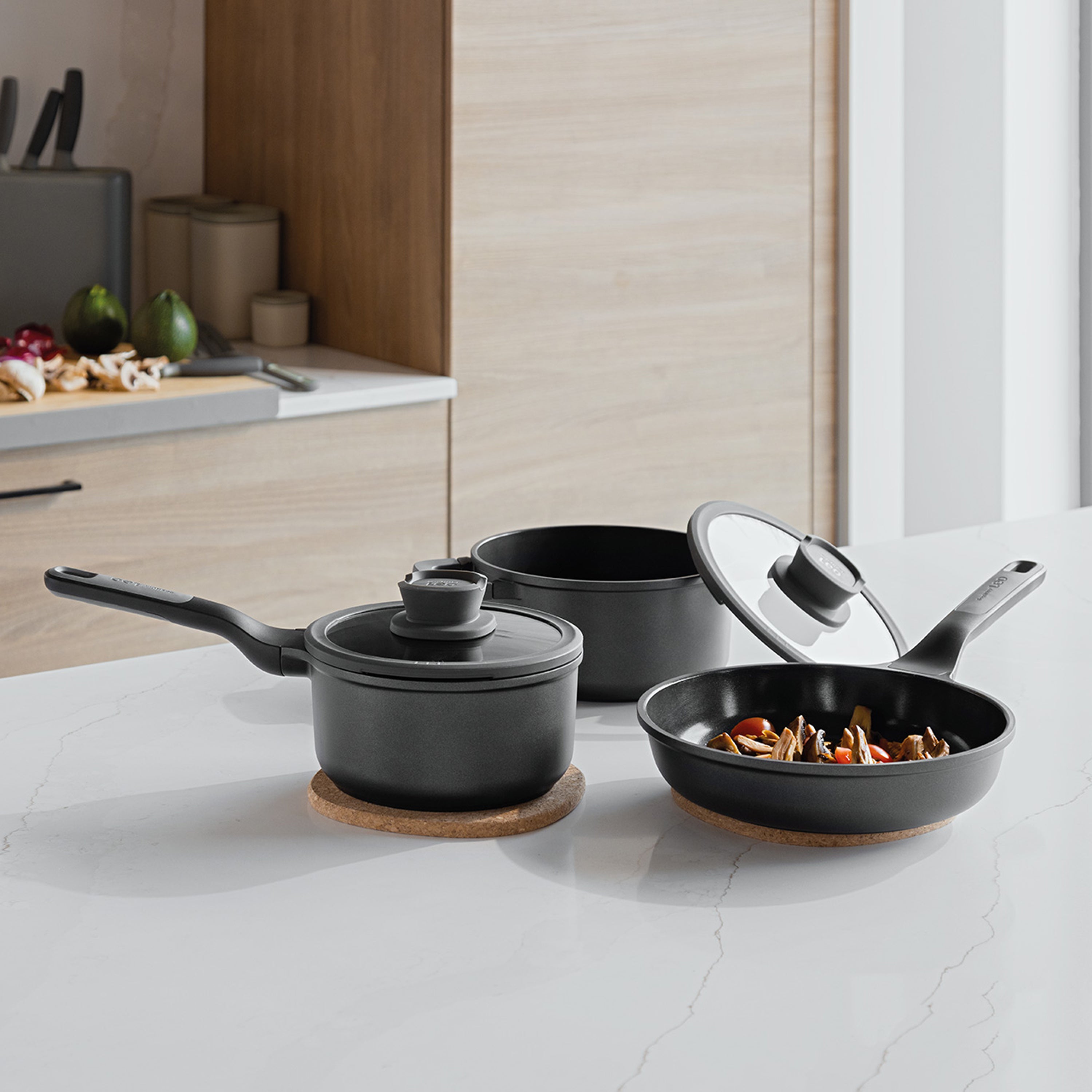BergHOFF Leo Stone+ Nonstick Ceramic 12-Inch Wok Pan 5.3 Quart, Recycled Aluminum Construction - Perfect for Stir-Frying, Sauteing & Asian Cooking