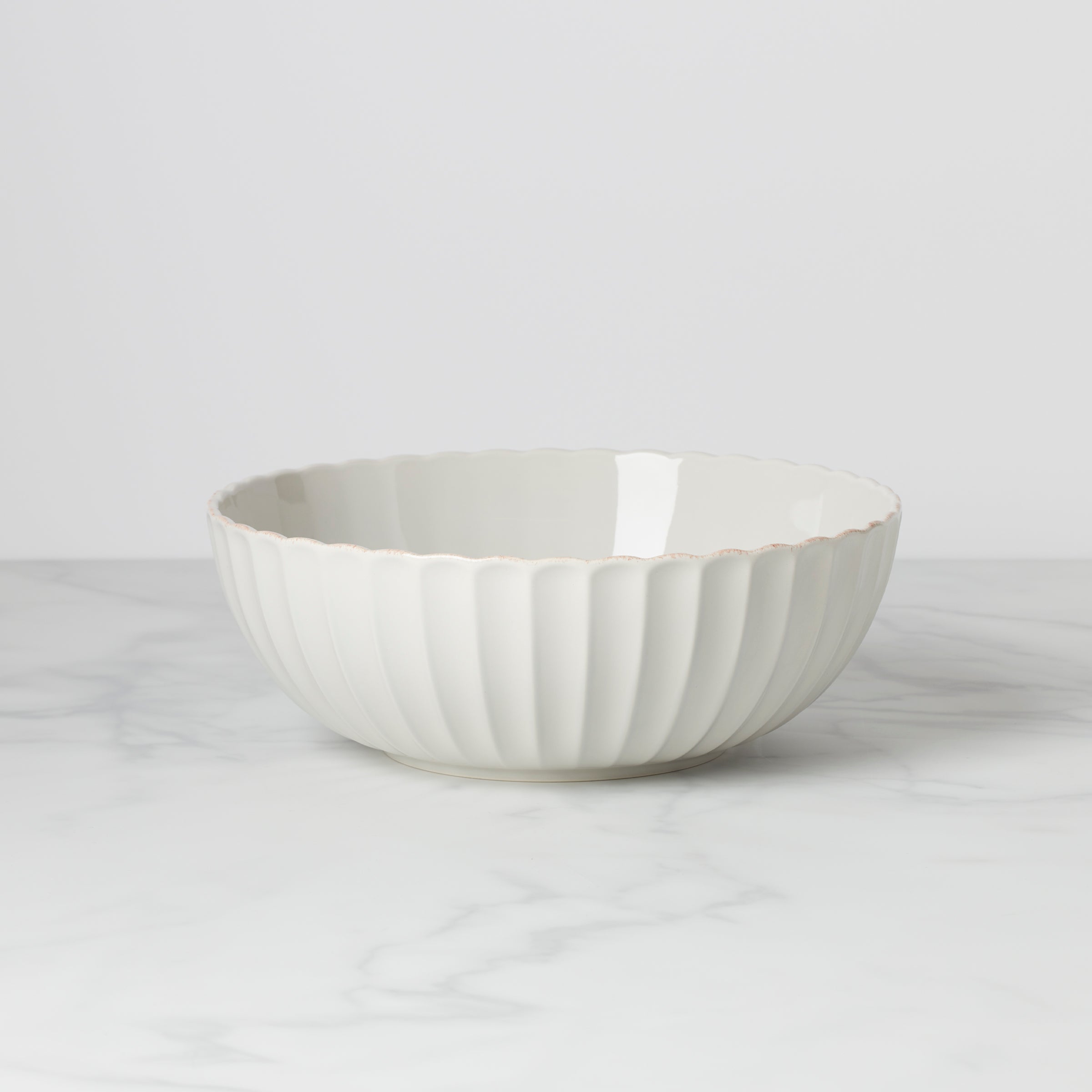 French Pearl Scallop Serving Bowl - Elegant Porcelain Appetizer Dish for Seafood, Salad & Dessert - Perfect for Dinner Parties, Weddings & Holiday Entertaining