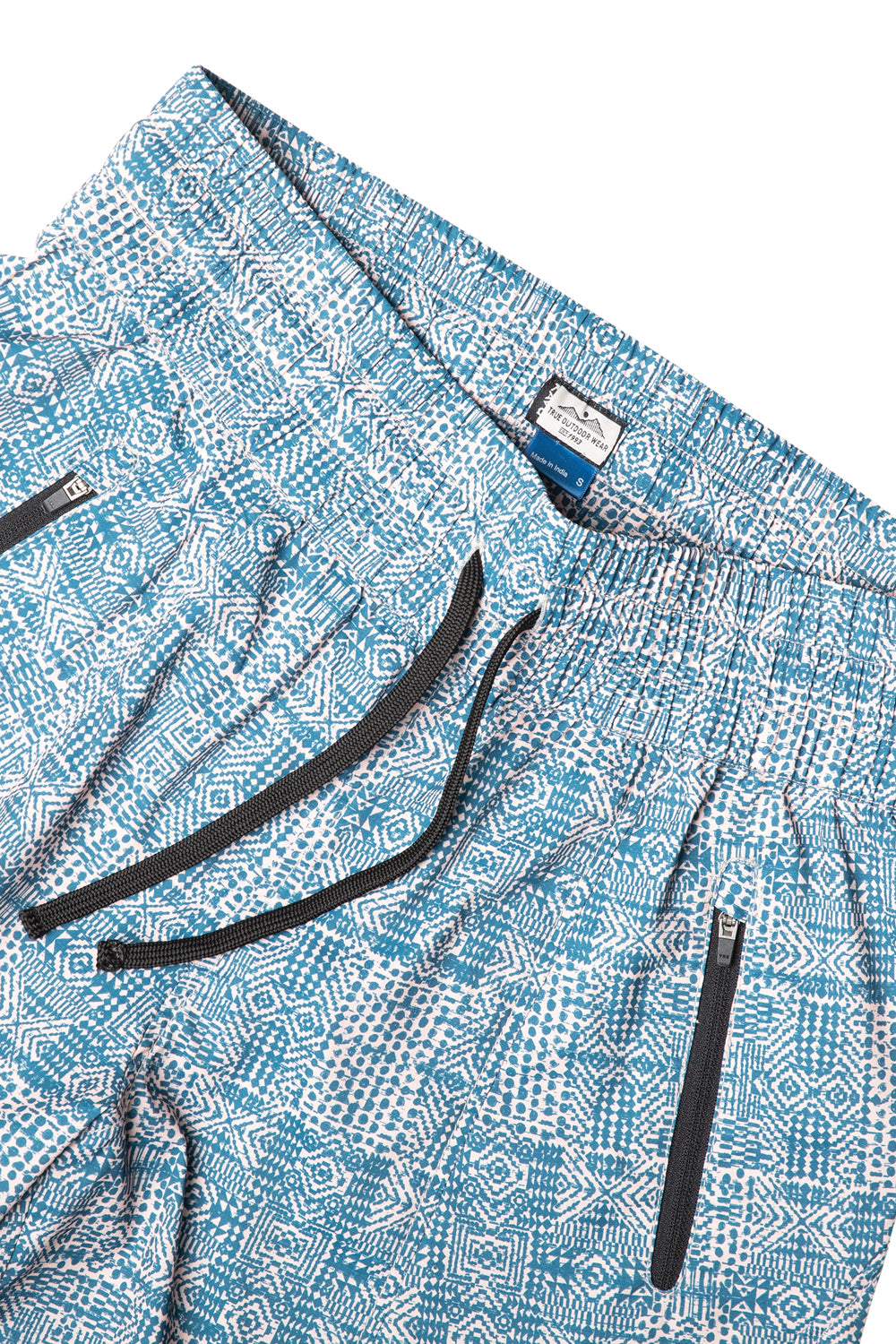 Totally Beachin' - Stylish Beachwear & Swimwear for Women | Perfect for Summer Vacations, Pool Parties & Beach Getaways