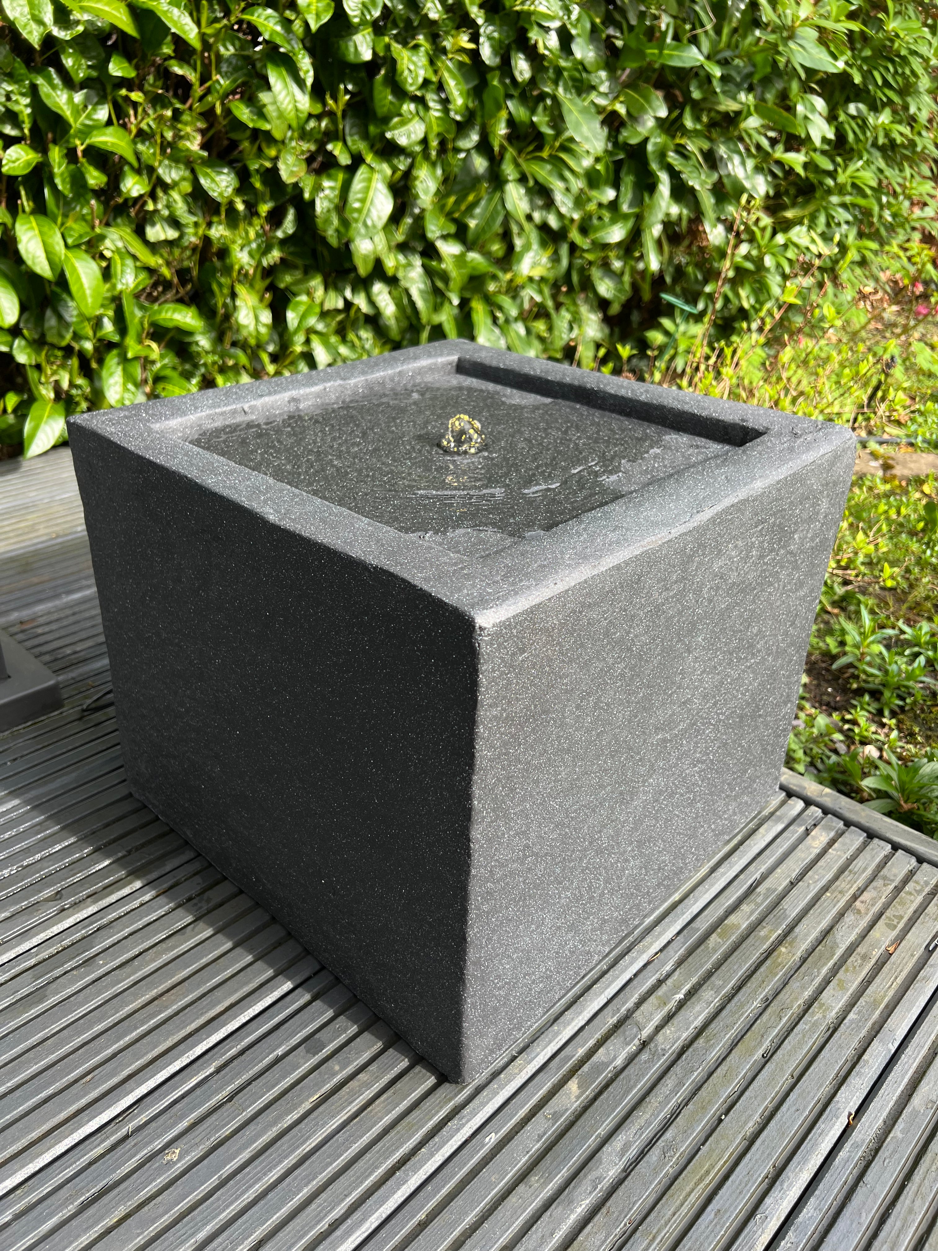 Solar Powered Square Water Fountain with LED Lights - Dark Grey 37x37x30cm Outdoor Garden Decor for Patio, Yard & Relaxation