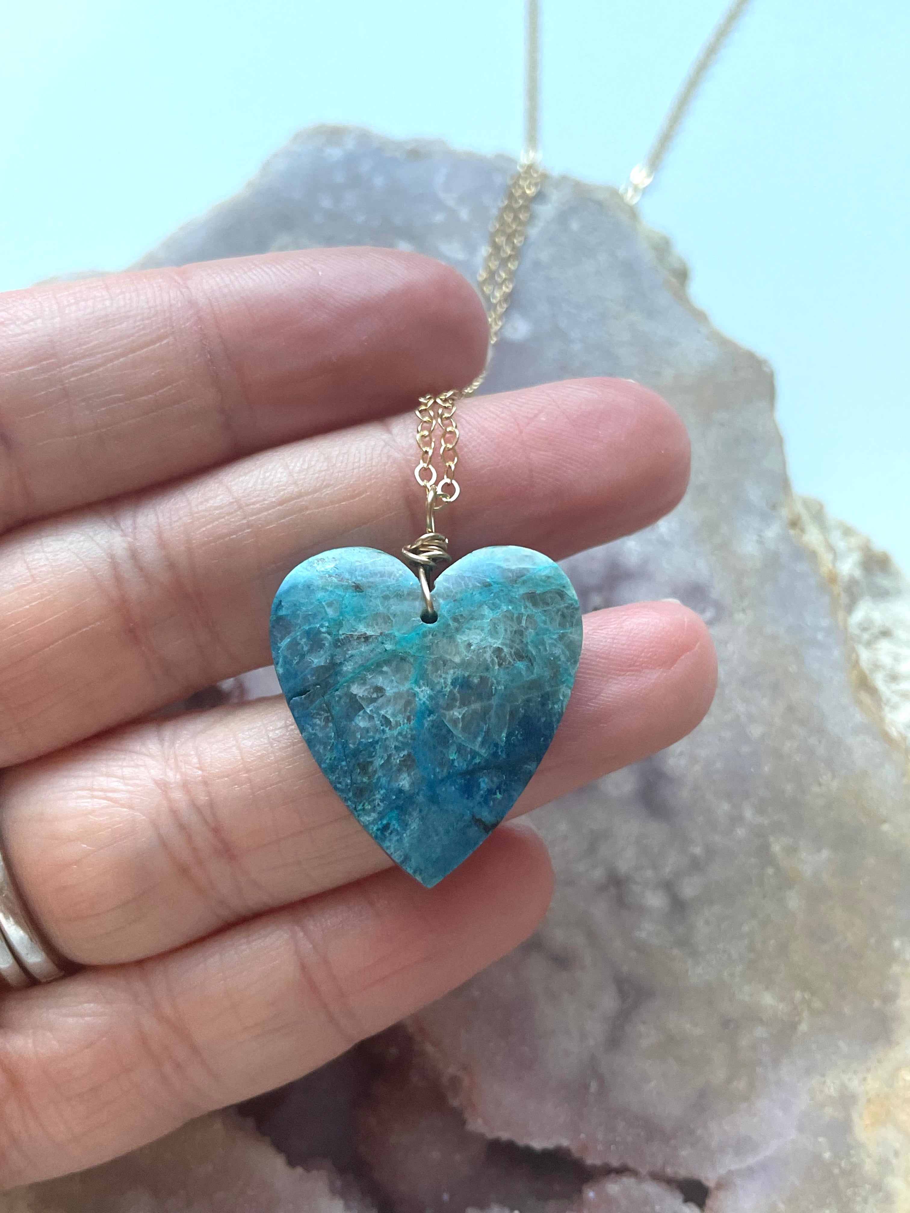 Natural Chrysocolla Heart Pendant Necklace - Healing Stone Jewelry for Women - Perfect for Meditation, Energy Balancing & Spiritual Gifts
