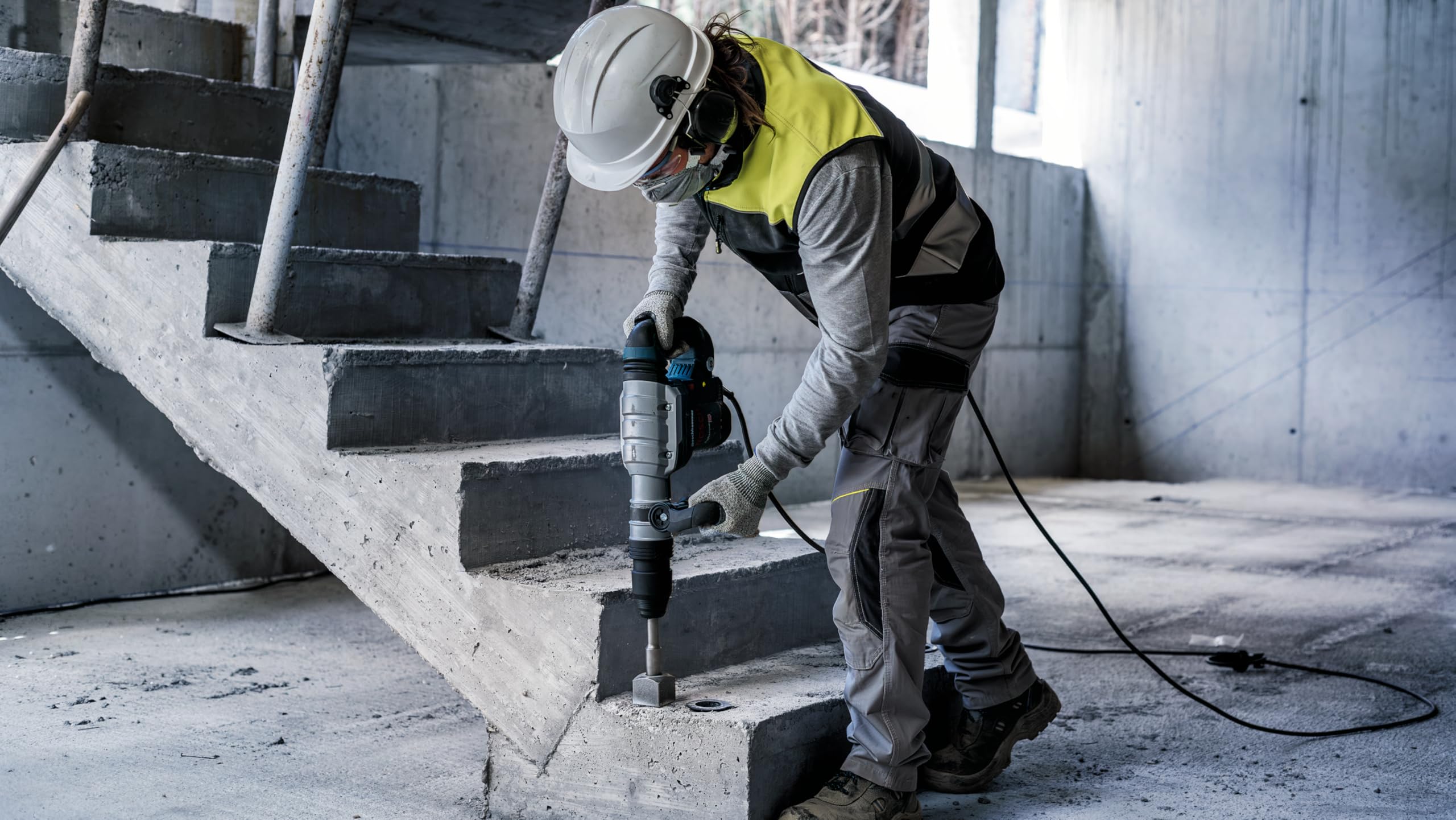 Bosch 2608690179 SDS-max Tungsten Carbide Bush Hammer Head 50x50mm - Professional Concrete & Stone Surface Texturing Tool for Construction and Renovation Projects