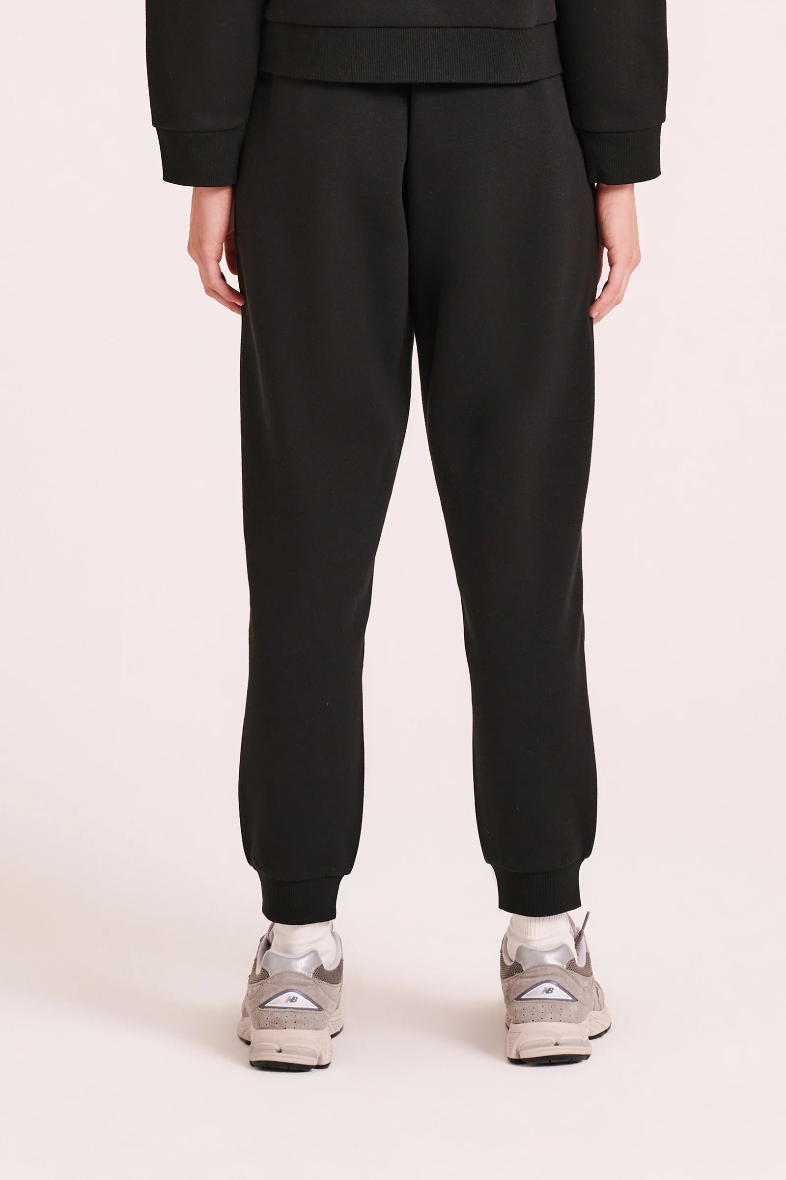 CARTER CLASSIC TRACKPANT - Men's Comfortable Athletic Jogger Pants for Running, Gym & Casual Wear - Black