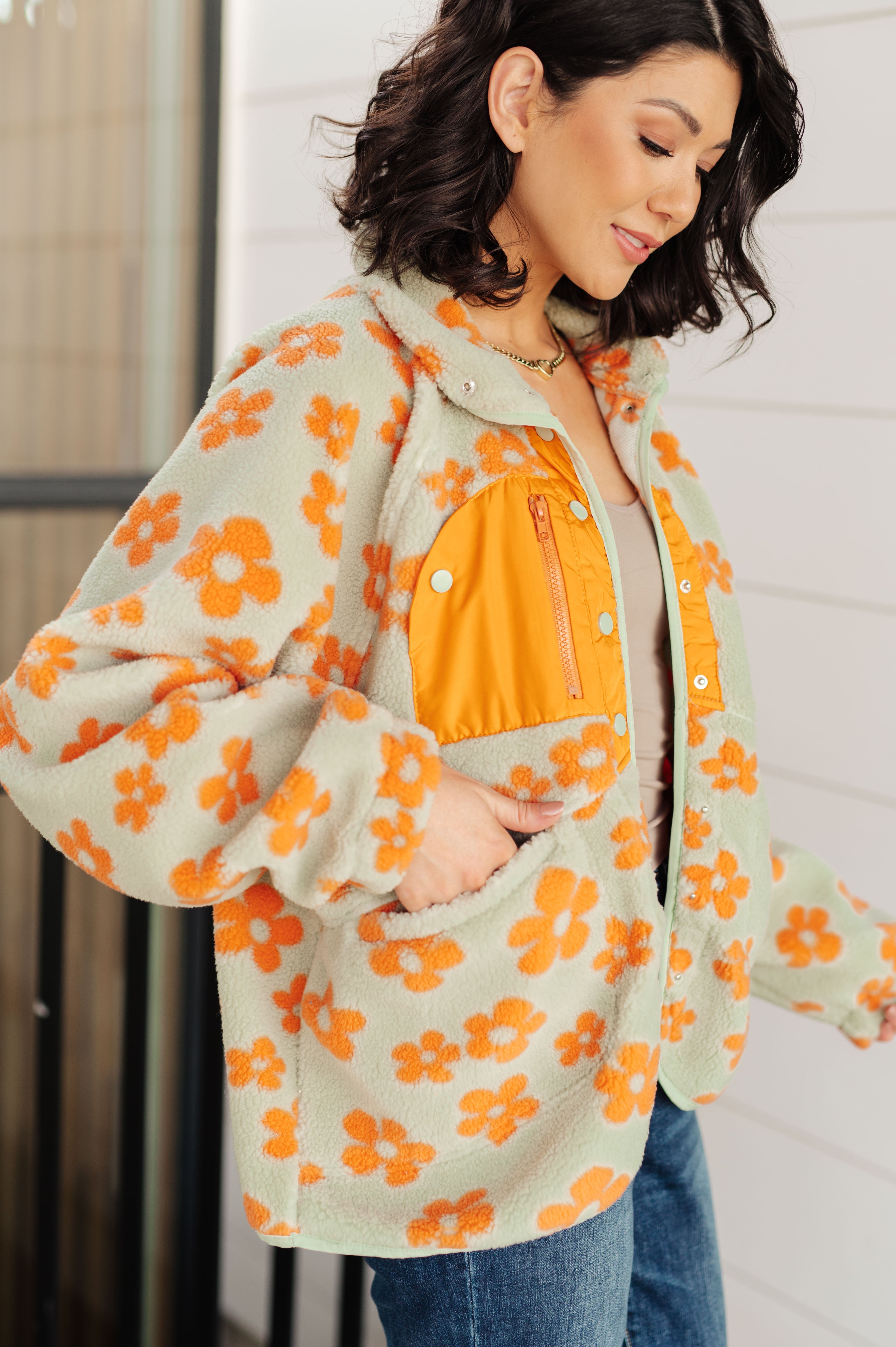 Love It Don't Leave It Floral Fleece Jacket for Women - Cozy Winter Outerwear - Perfect for Casual Outings, Date Nights & Fall Layering