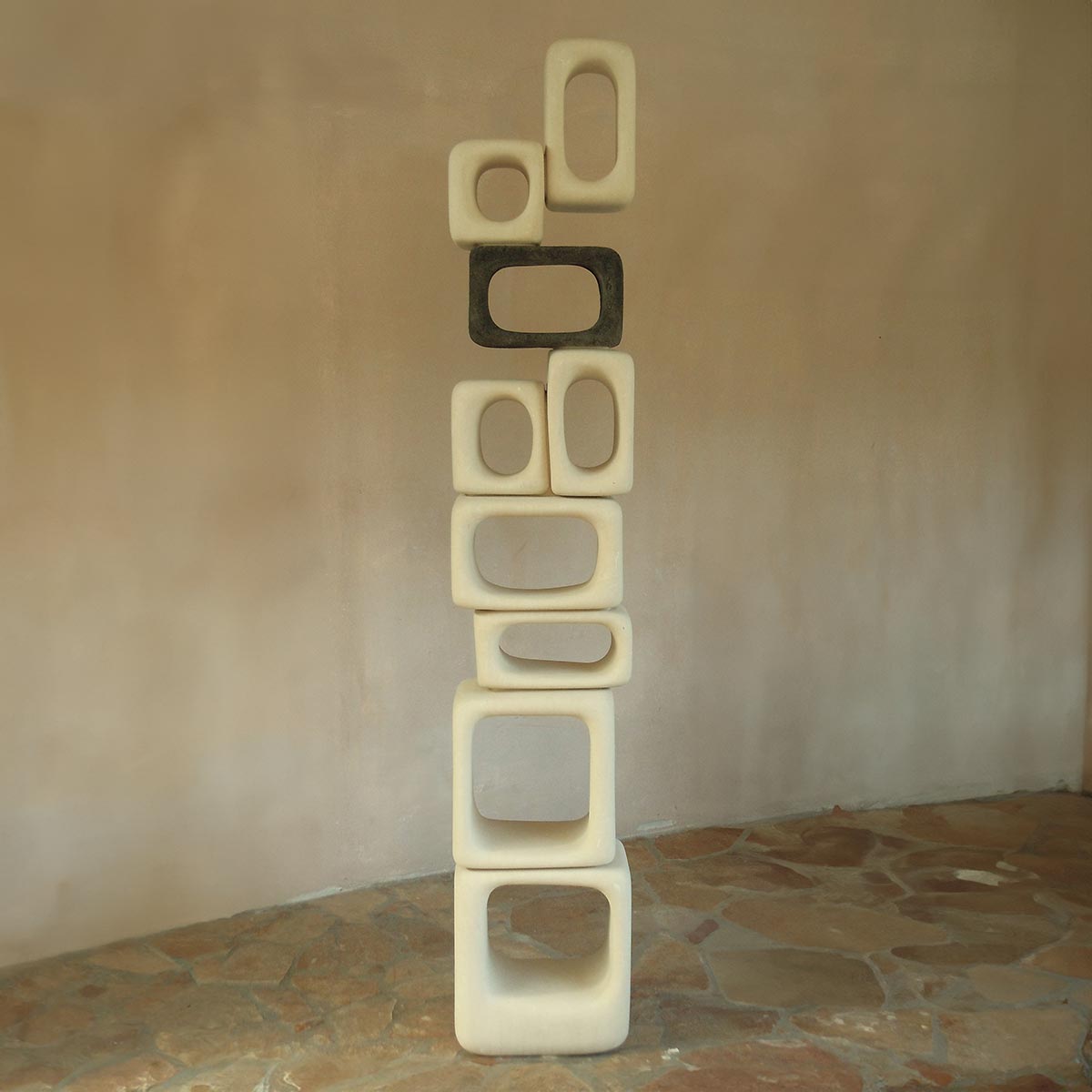Handcrafted Niura Lecce Stone Sculpture - Elegant Italian Art for Home & Office Decor - Perfect Gift for Art Lovers