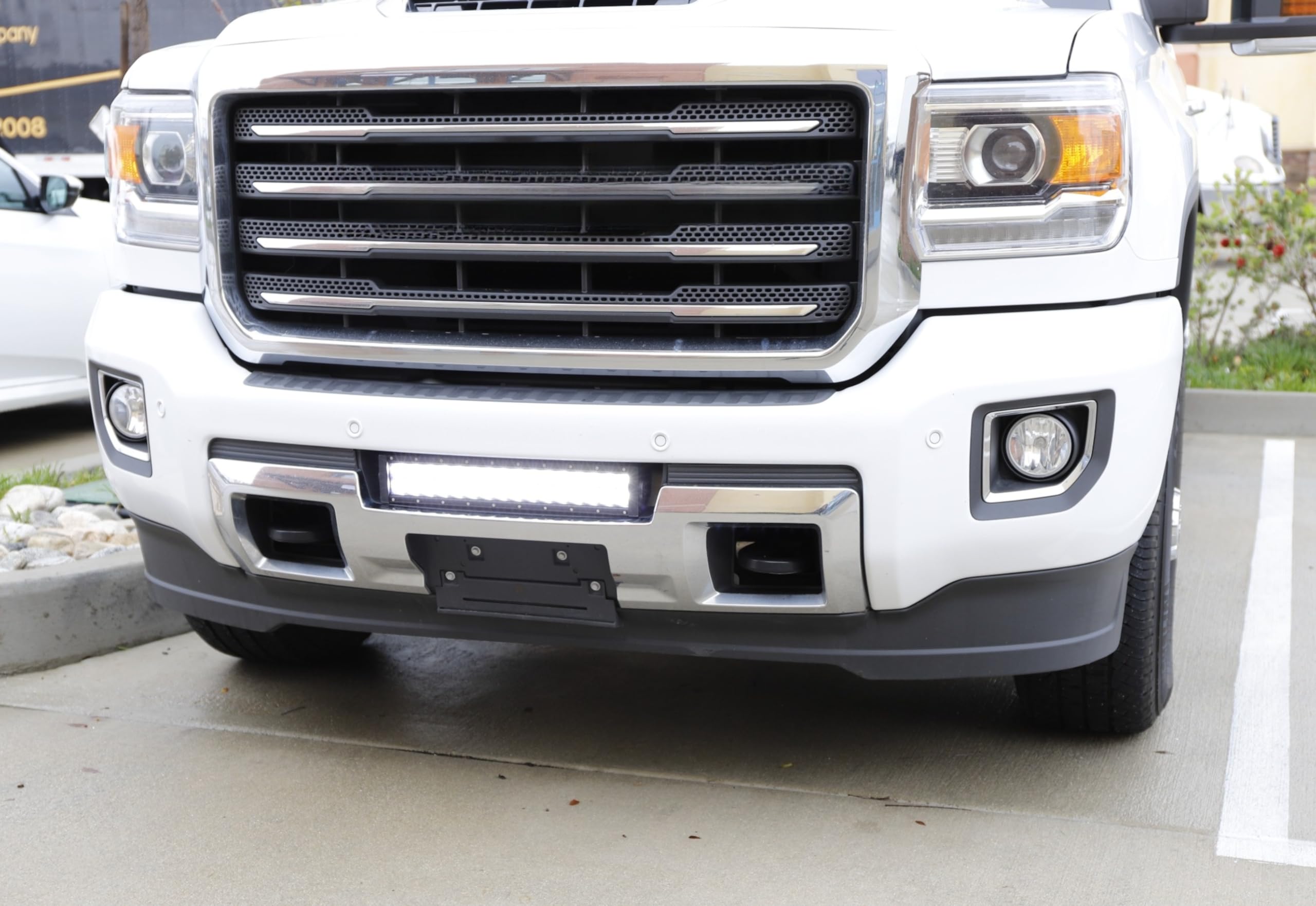 iJDMTOY 96W High Power LED Light Bar for GMC Sierra 2500/3500 HD (2015-2019) - Lower Grille Mount with Brackets & Wiring Kit - Off-Road Lighting for Trucks, Camping & Night Driving