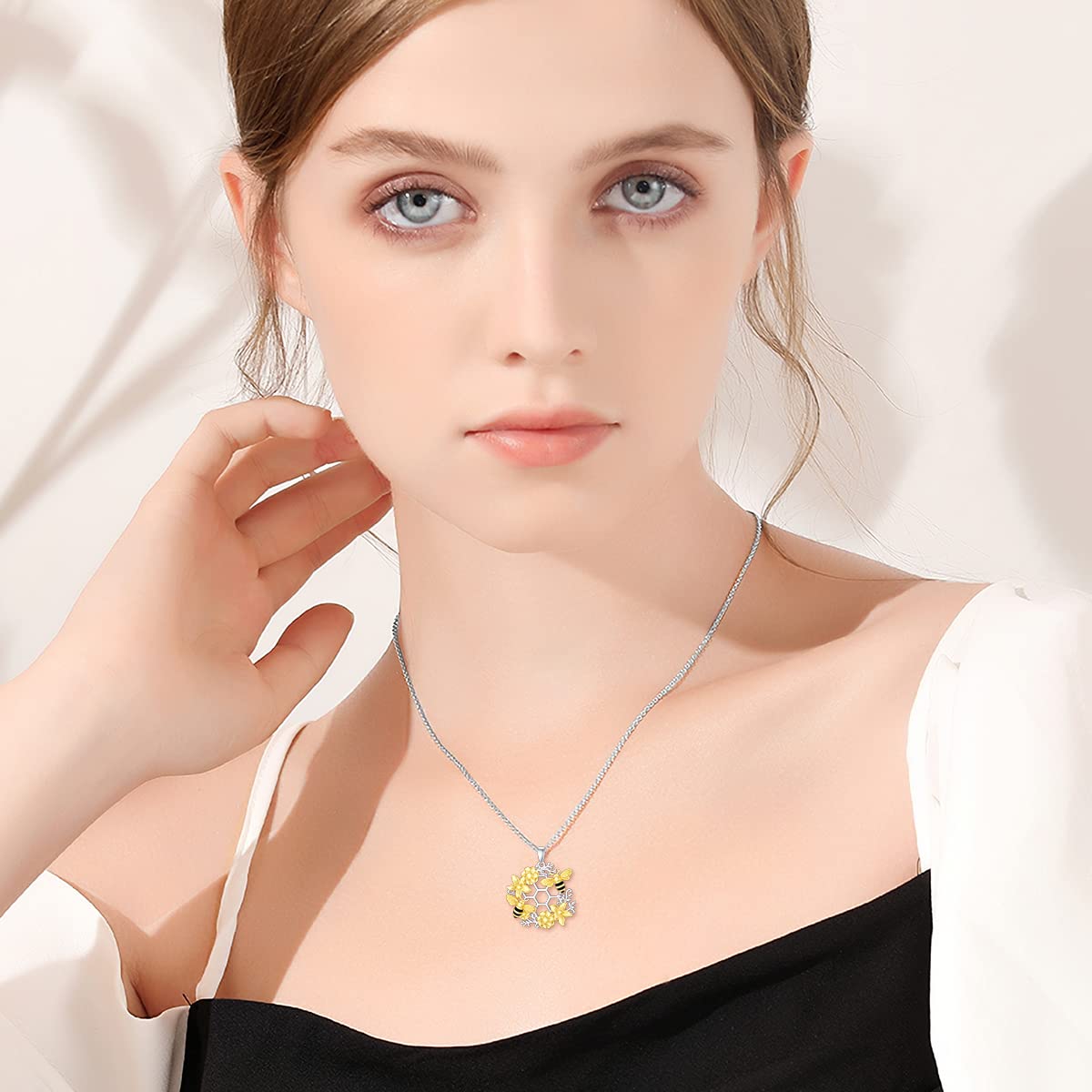 925 Sterling Silver Animal Mother Daughter Necklace - Cute Matching Jewelry Gift Set for Women, Mom & Grandma | Perfect for Mother's Day, Birthday & Anniversary Gifts