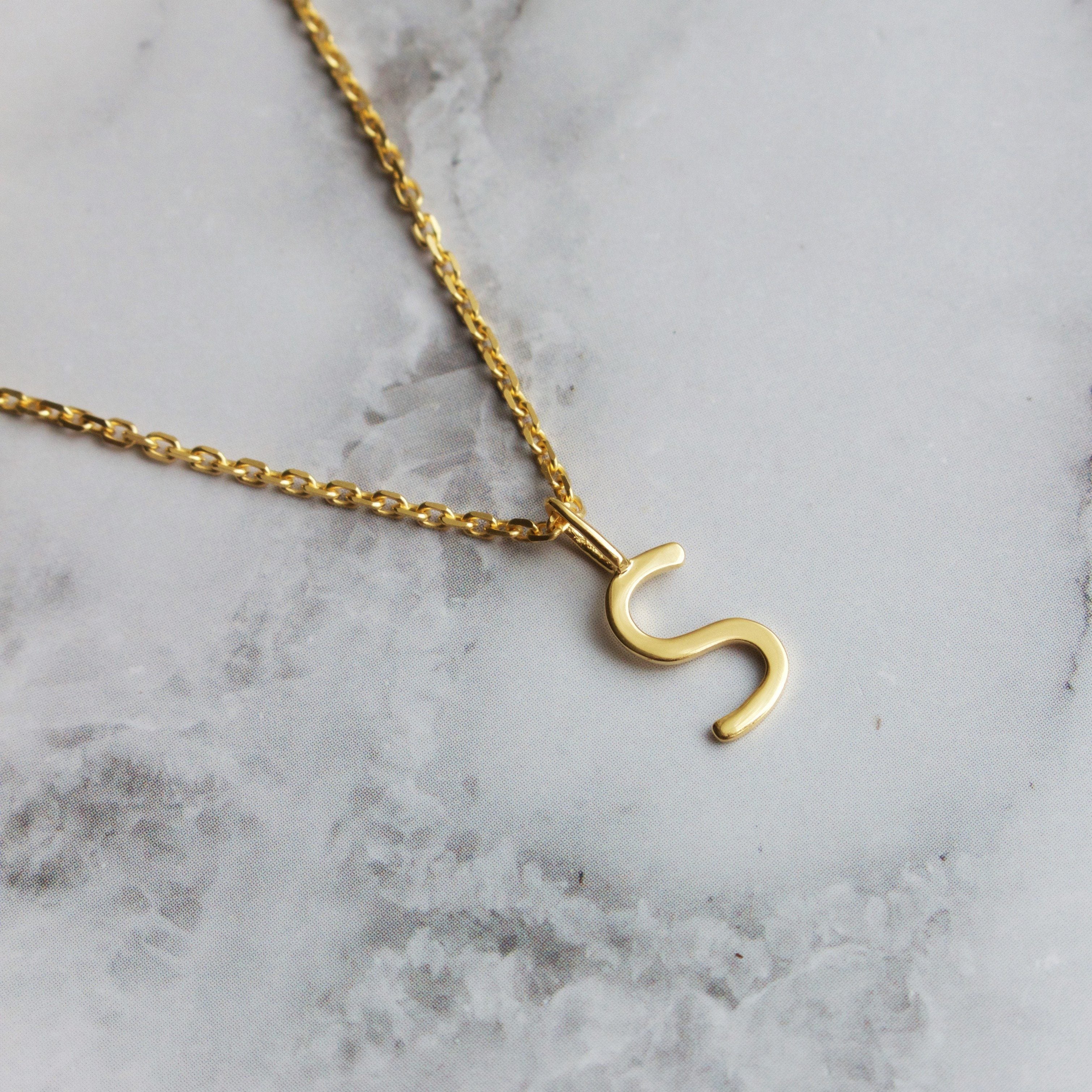 Personalized Initial Necklace for Women - Custom Name Letter Pendant Jewelry - Perfect Gift for Birthday, Anniversary & Valentine's Day - Elegant Everyday Wear & Special Occasions