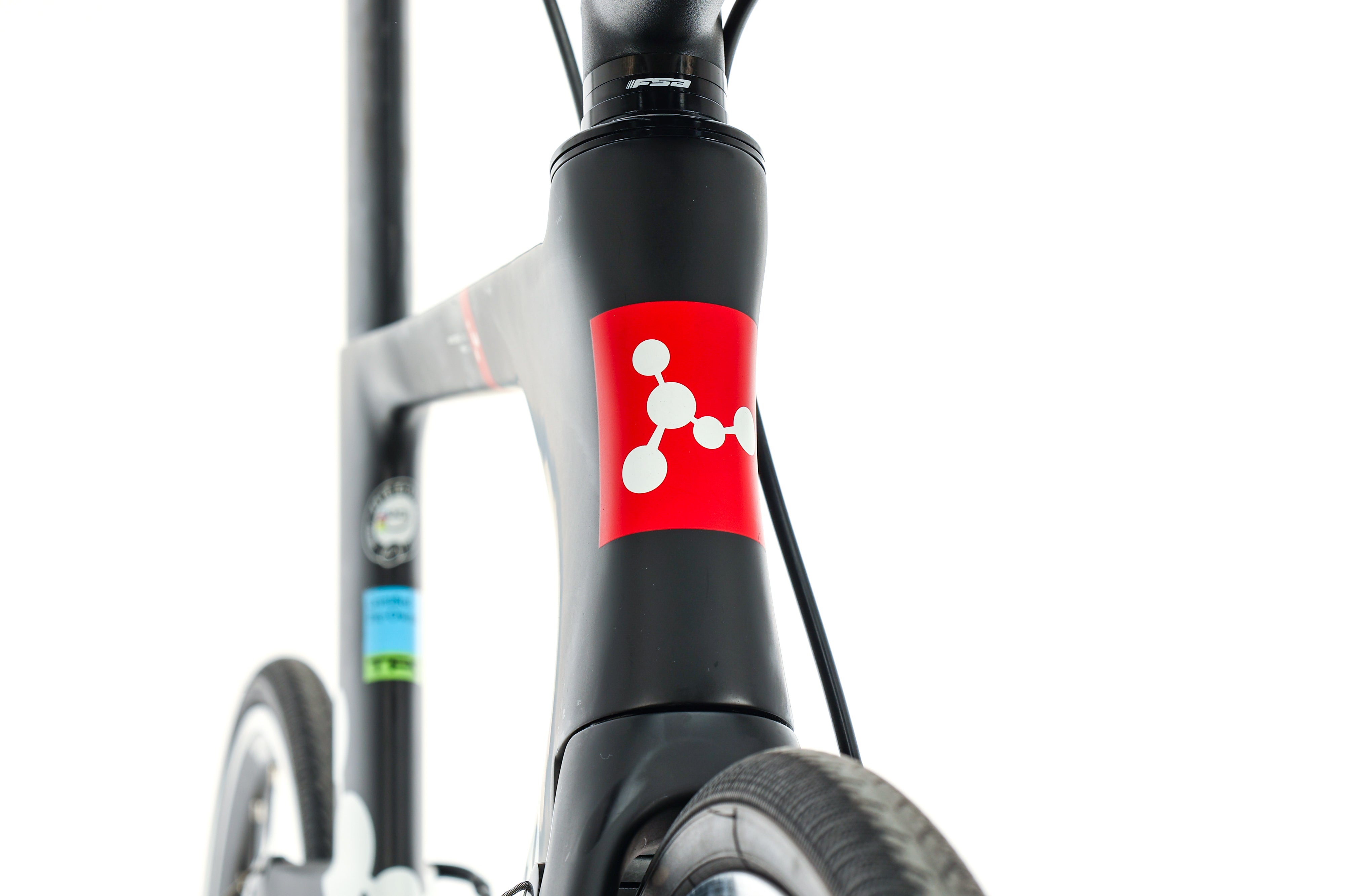 Argon 18 E-117 Triathlon Time Trial Bike - 2018 Model, Large Size | Ideal for Competitive Triathlons & Time Trial Racing