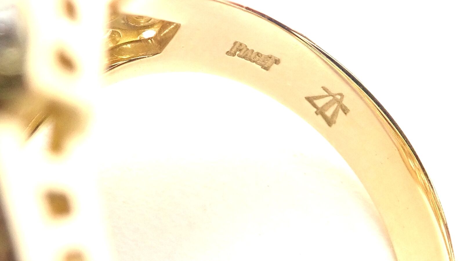 Authentic Piaget 18K Yellow Gold 3 Carat Diamond Cocktail Ring for Women - Luxury Vintage Jewelry for Parties, Weddings & Special Occasions