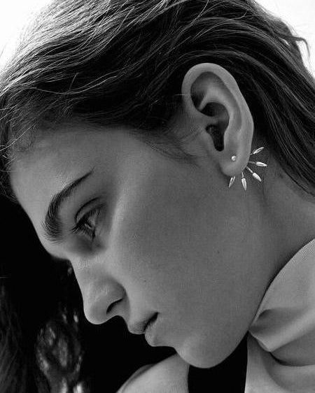 Stylish Five Spike Earrings for Women - Trendy Punk Gothic Jewelry - Perfect for Parties, Concerts & Everyday Wear