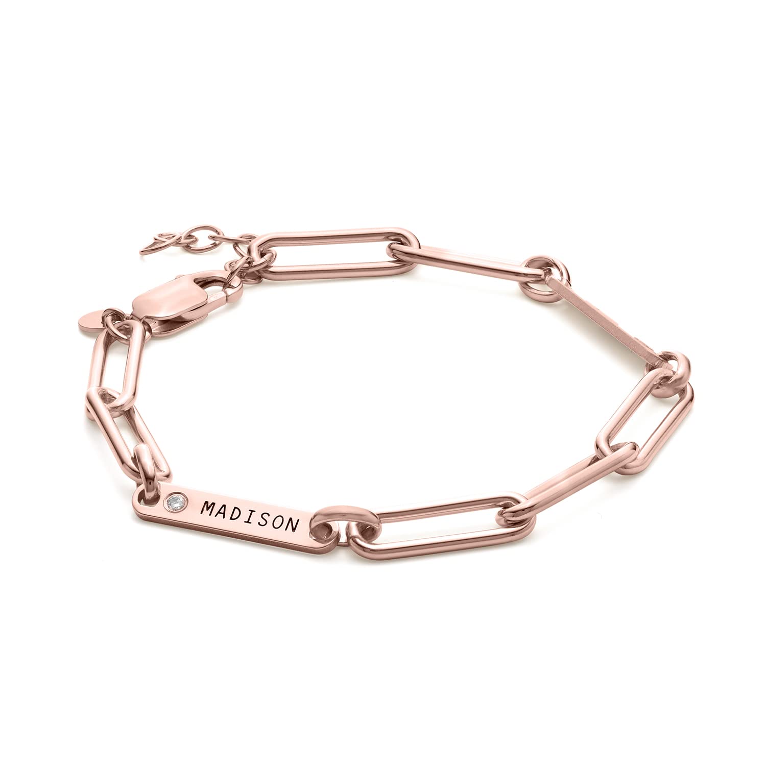 OAK & LUNA Personalized Ivy Name Paperclip Chain Bracelet - Custom Engraved Jewelry Gift for Women, Mom, Wife - Mother's Day, Christmas, Birthday Present - Perfect for Everyday Wear, Date Nights & Special Occasions