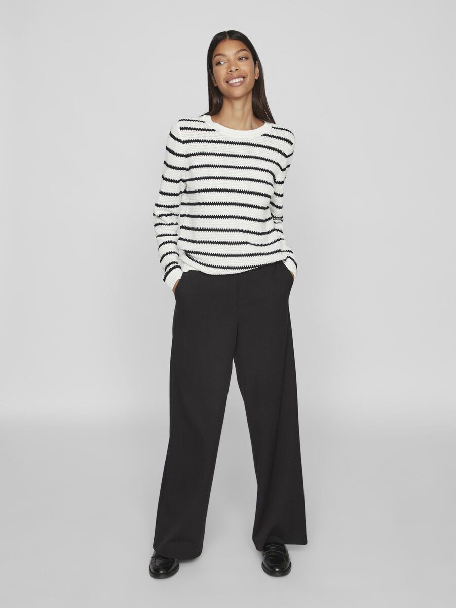 Dalo Striped Jumper Sweater for Women - White and Black Knit Pullover - Perfect for Casual Outfits, Office Wear & Fall Fashion