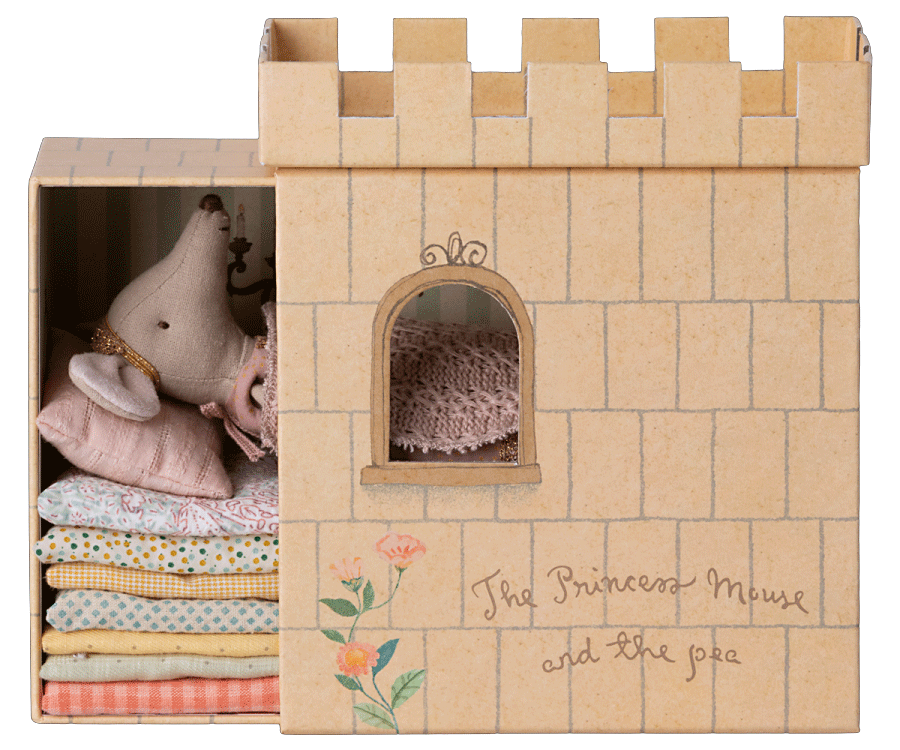 Maileg Princess on the Pea Big Sister Mouse - Adorable Collectible Doll for Kids | Perfect for Storytelling, Nursery Decor & Gift Giving