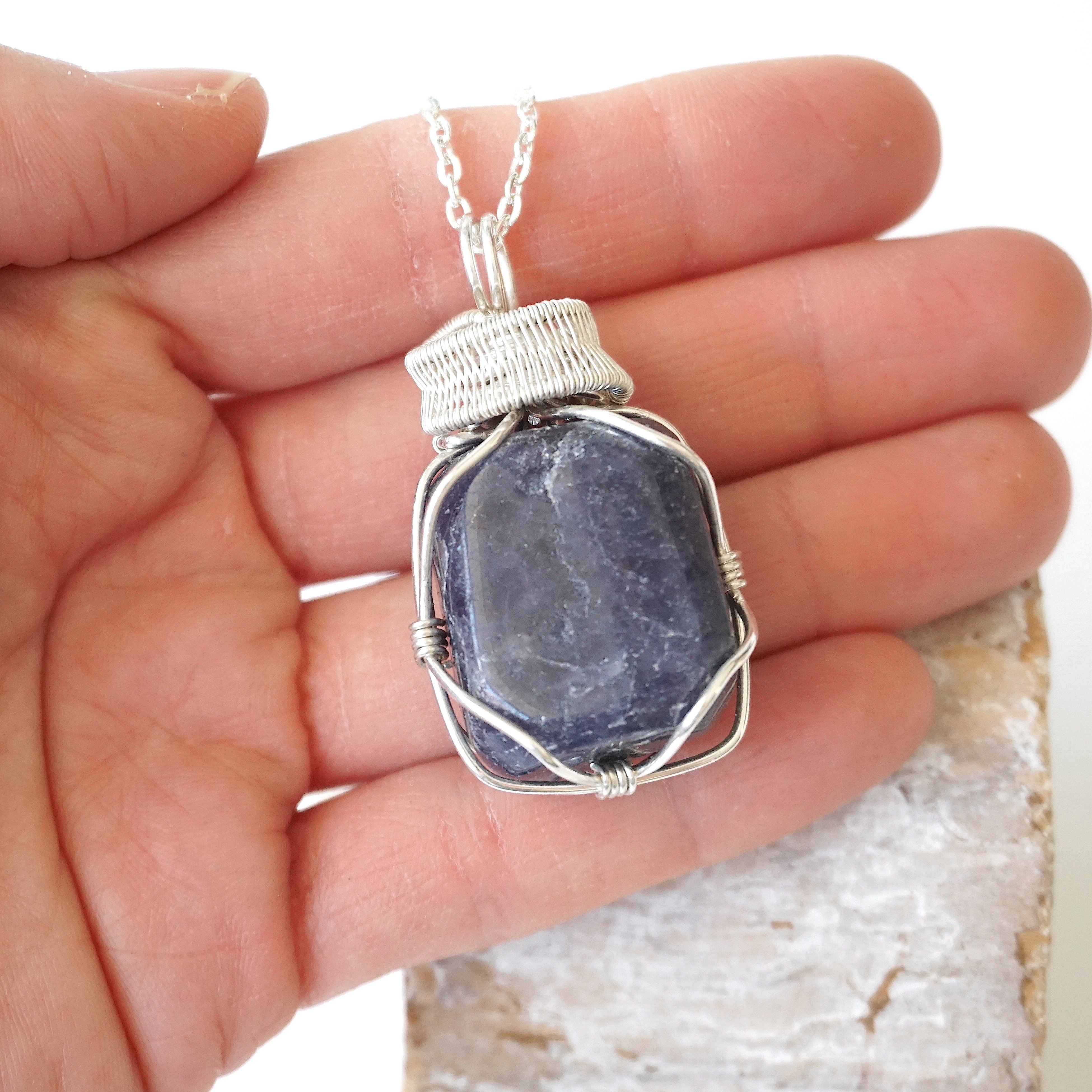 Natural Raw Sapphire Necklace - Sterling Silver Pendant for Women - Elegant Bohemian Jewelry for Everyday Wear & Special Occasions