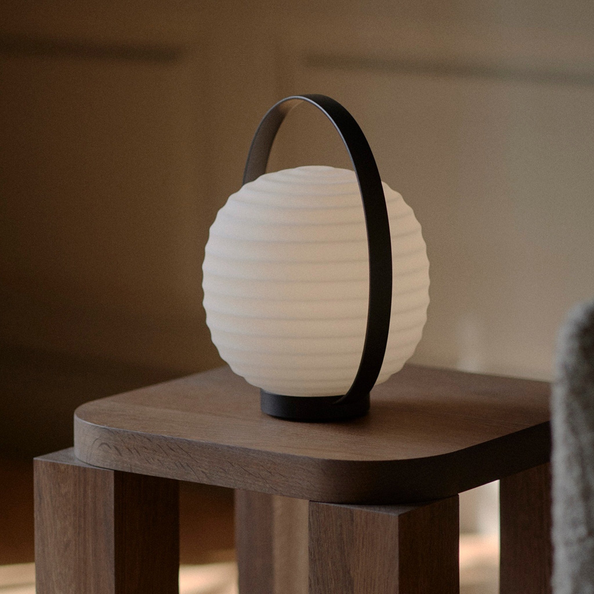 NEW WORKS Portable LED Table Lamp - Rechargeable Battery Operated Lantern for Indoor, Outdoor, Camping, Emergency & Home Decor
