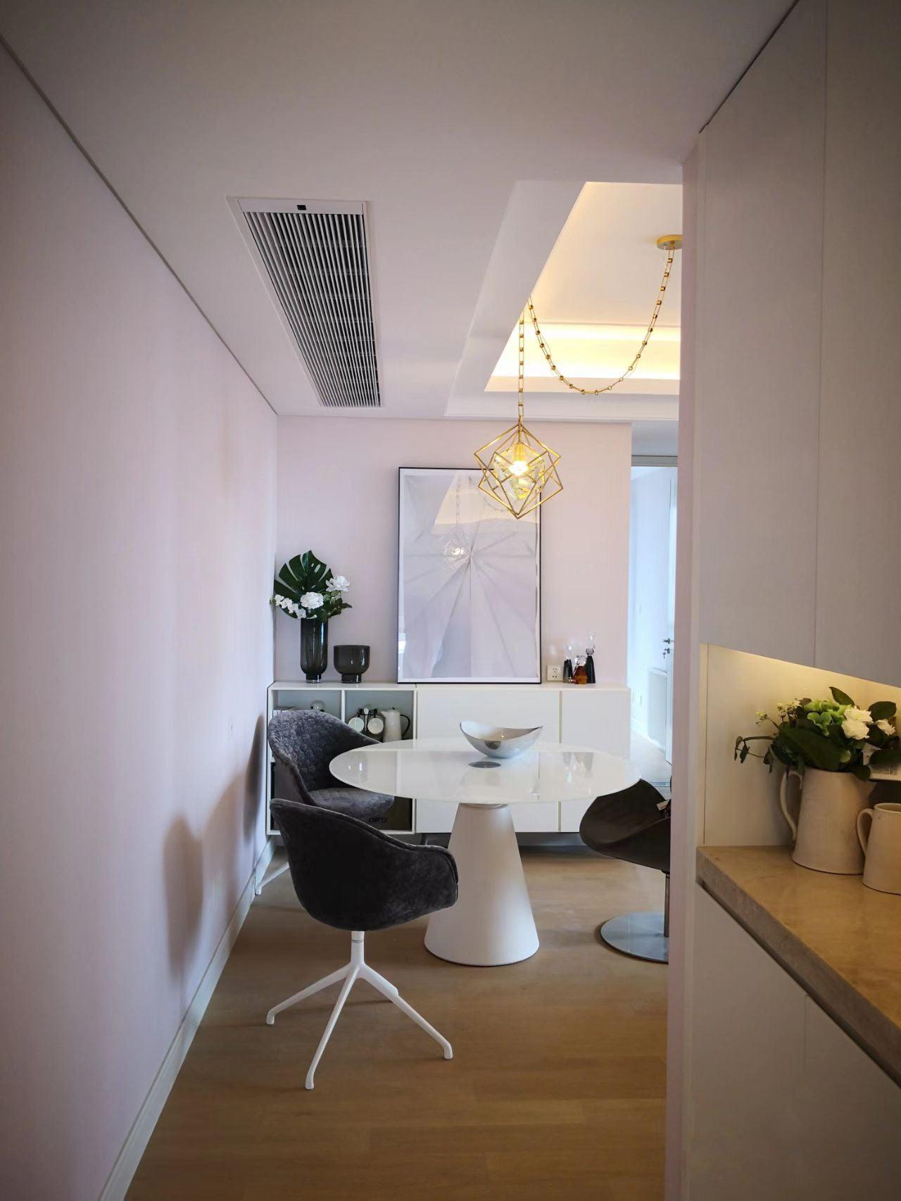 Modern Epic Pendant Light Fixture - Adjustable Hanging Chandelier for Kitchen Island, Dining Room & Bedroom Lighting