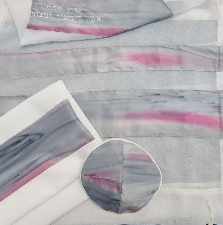 Pink and Gray Silk Striped Tallit for Women - Elegant Bat Mitzvah Prayer Shawl with Tzitzit Fringes | Perfect for Jewish Ceremonies, Synagogue Worship & Special Occasions