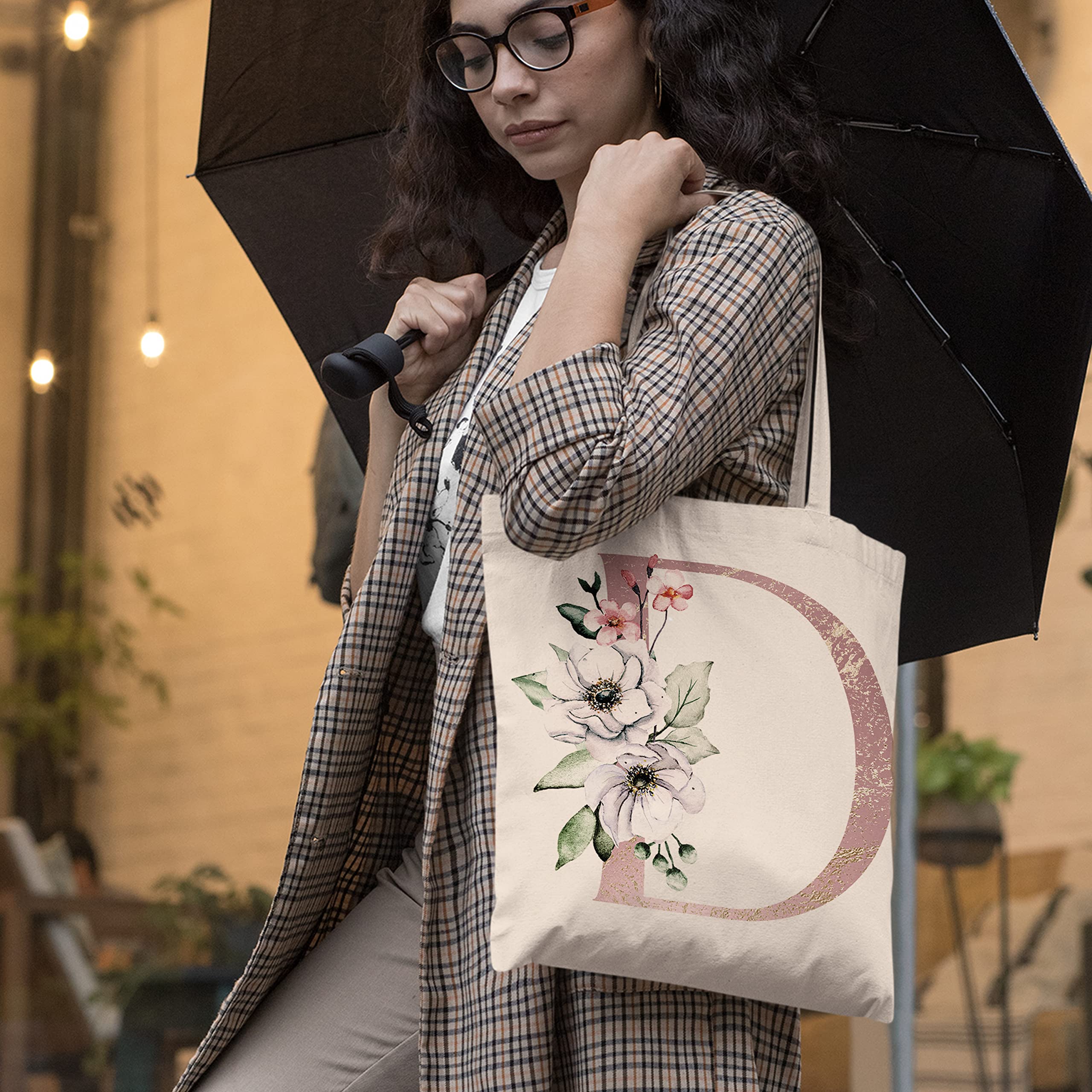 Floral Monogram Tote Bags for Women - Personalized Bridesmaid Gifts, Bachelorette Party Favors & Wedding Accessories - Perfect for Beach Outings, Bridal Showers & Girls' Trips