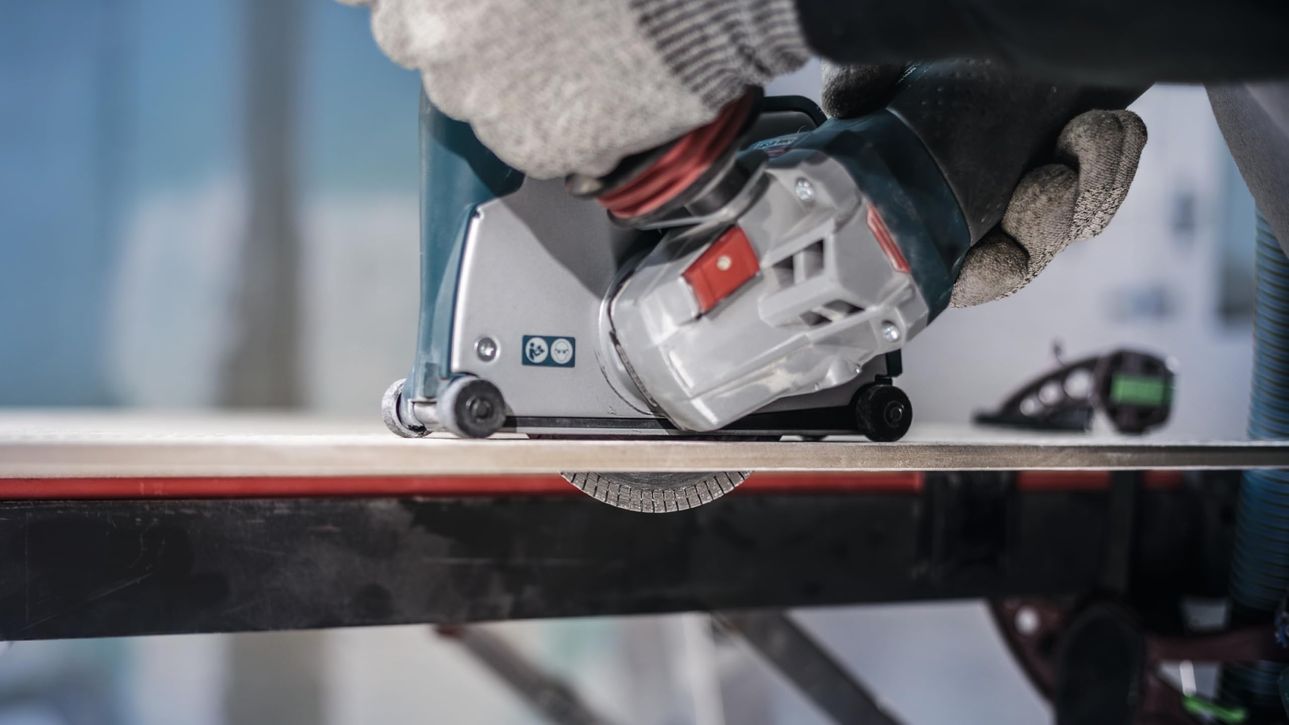 Bosch 2608602478 Diamond Cutting Disc - Premium Turbo Segmented Blade for Ceramic Tile, Porcelain & Stone - Fast, Clean Cuts for DIY & Professional Tile Installation