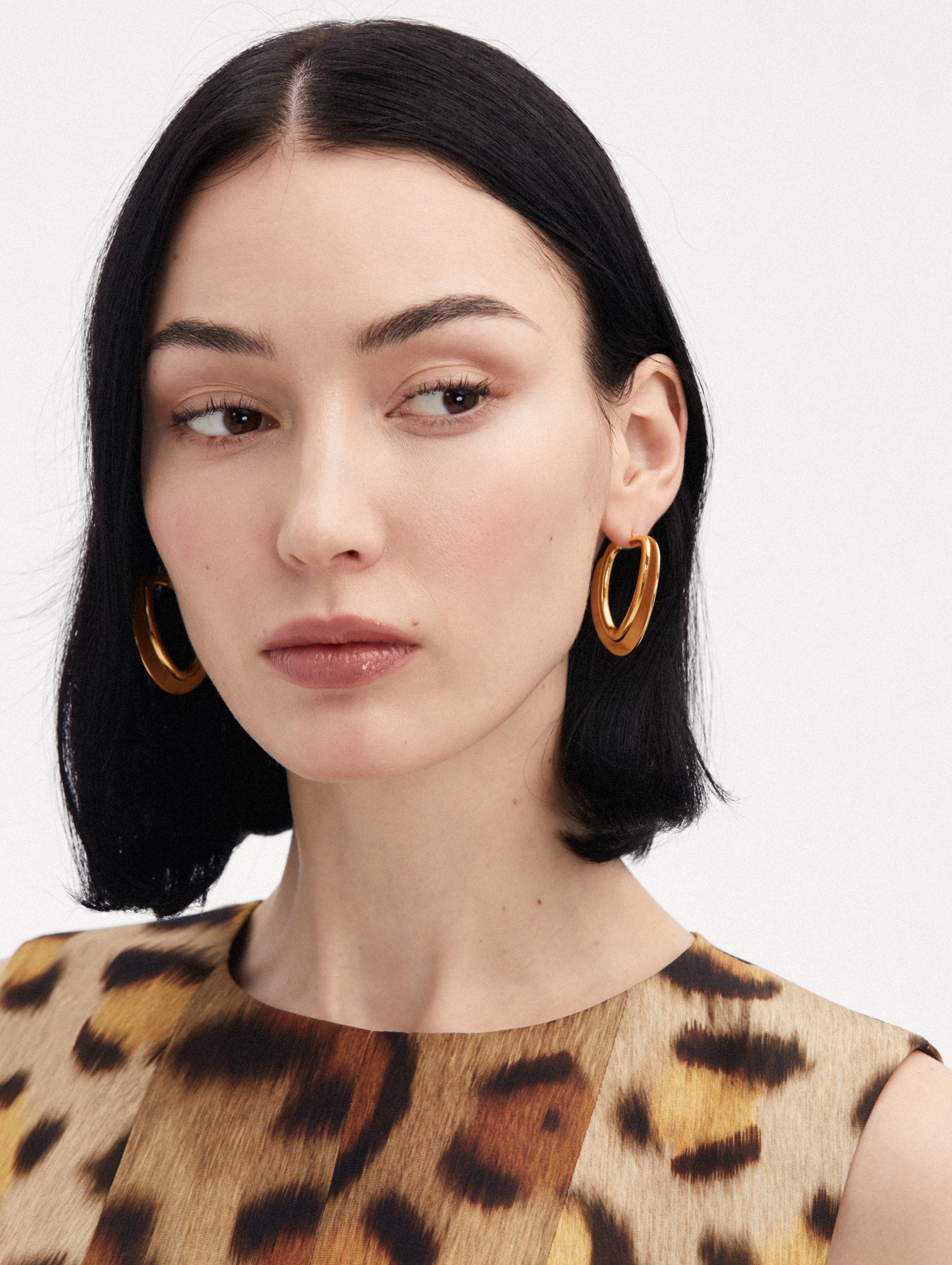 Stylish O Disk Hoop Earrings for Women - Trendy Gold & Silver Hollow Circle Dangle Earrings | Perfect for Casual Wear, Parties & Everyday Fashion Accessories