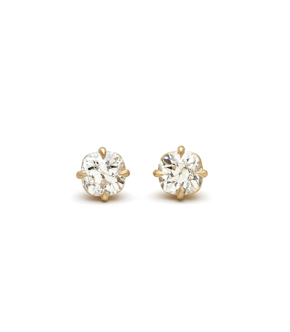 Simple Solitaire Ring - Classic Elegant Gold or Silver Solitaire Jewelry for Women | Perfect for Engagement, Wedding, Anniversary & Everyday Wear